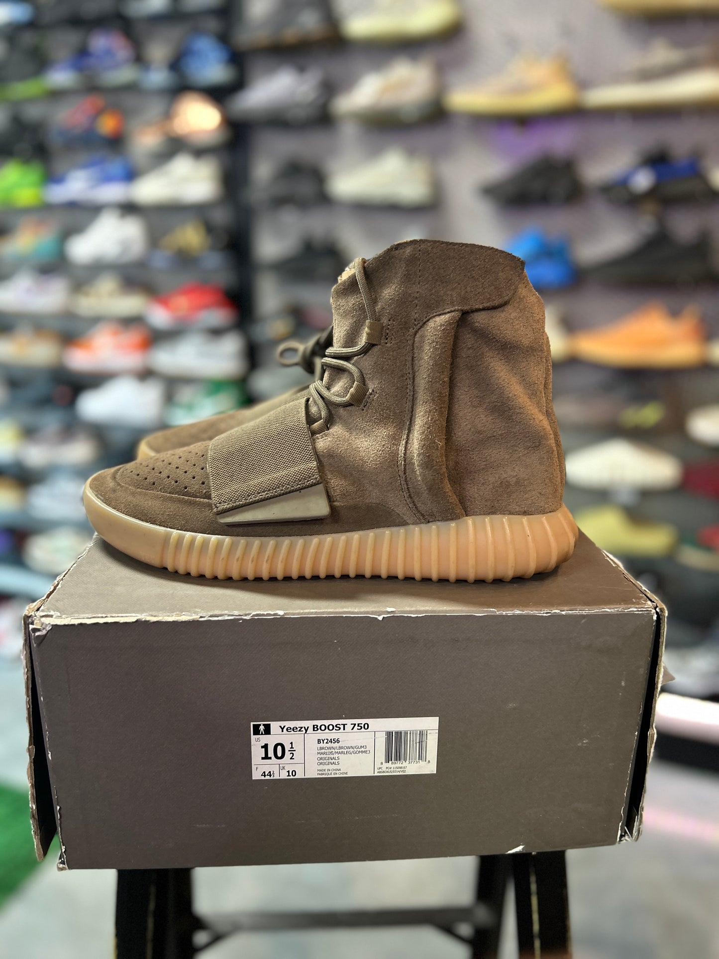 adidas Yeezy Boost 750 Chocolate