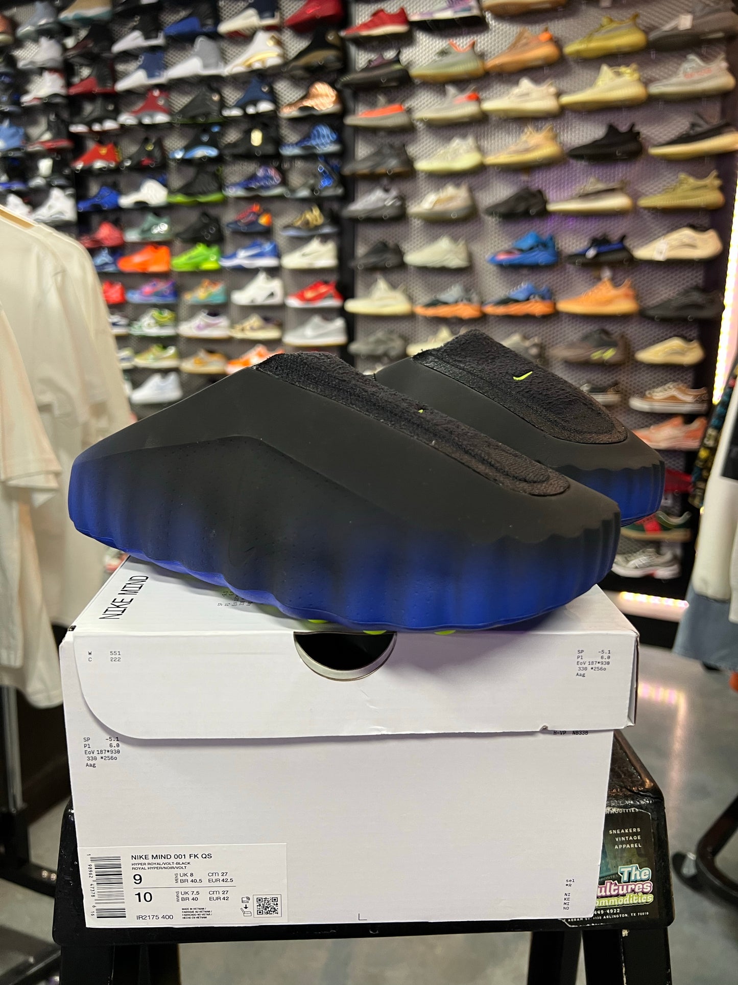 Nike Mind 001 “ Hyper Royal “