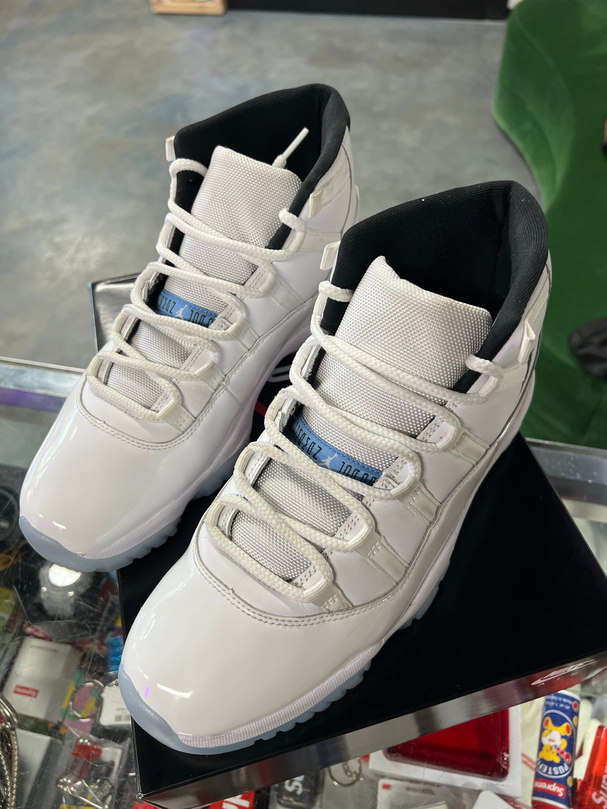 Jordan 11 Retro Legend Blue (2024)