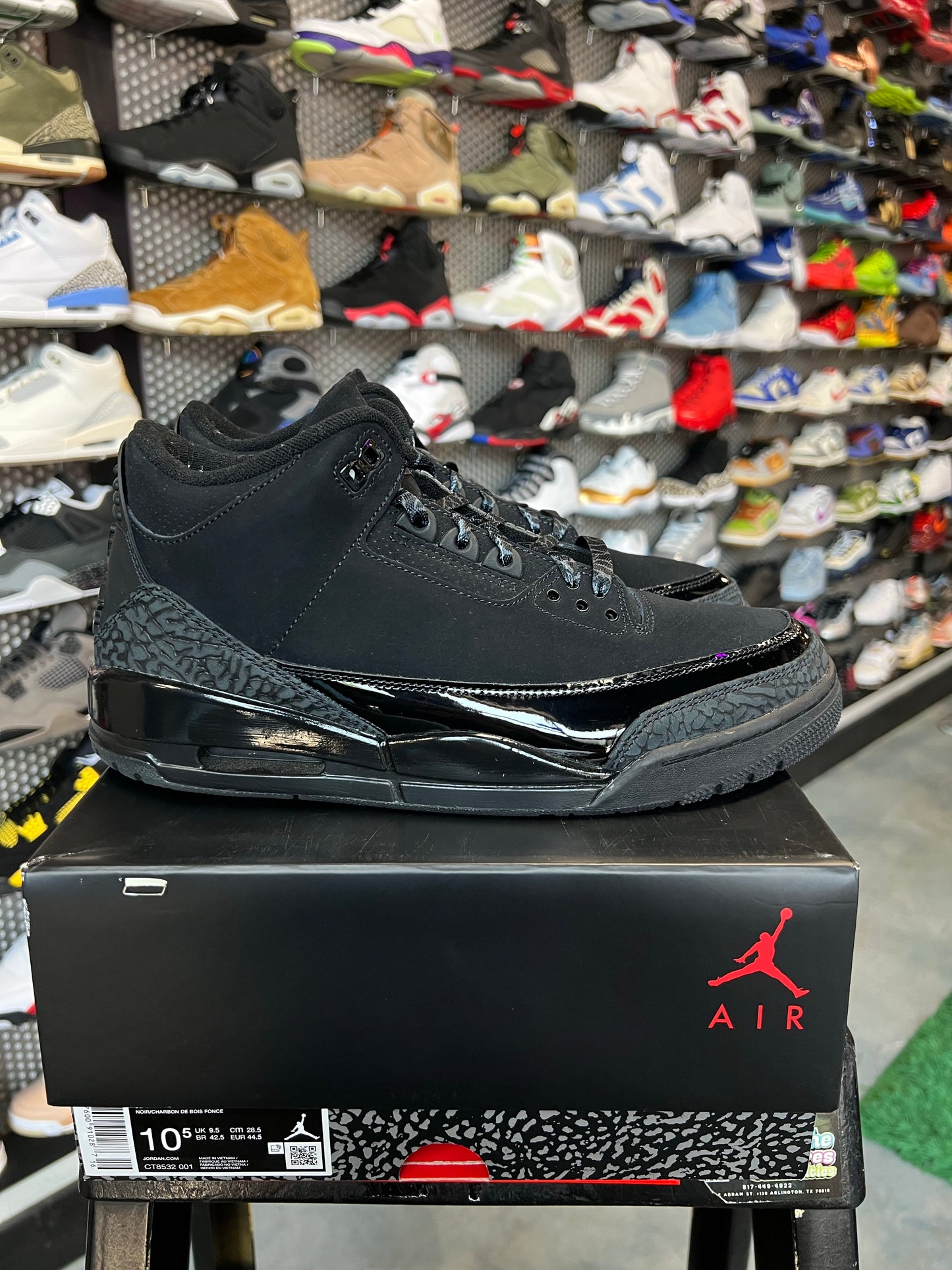 Jordan 3 Retro Black Cat (2025)