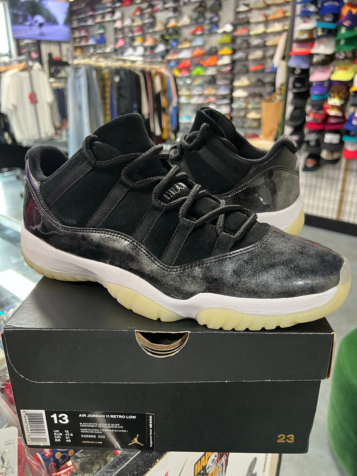 Jordan 11 Retro Low Barons