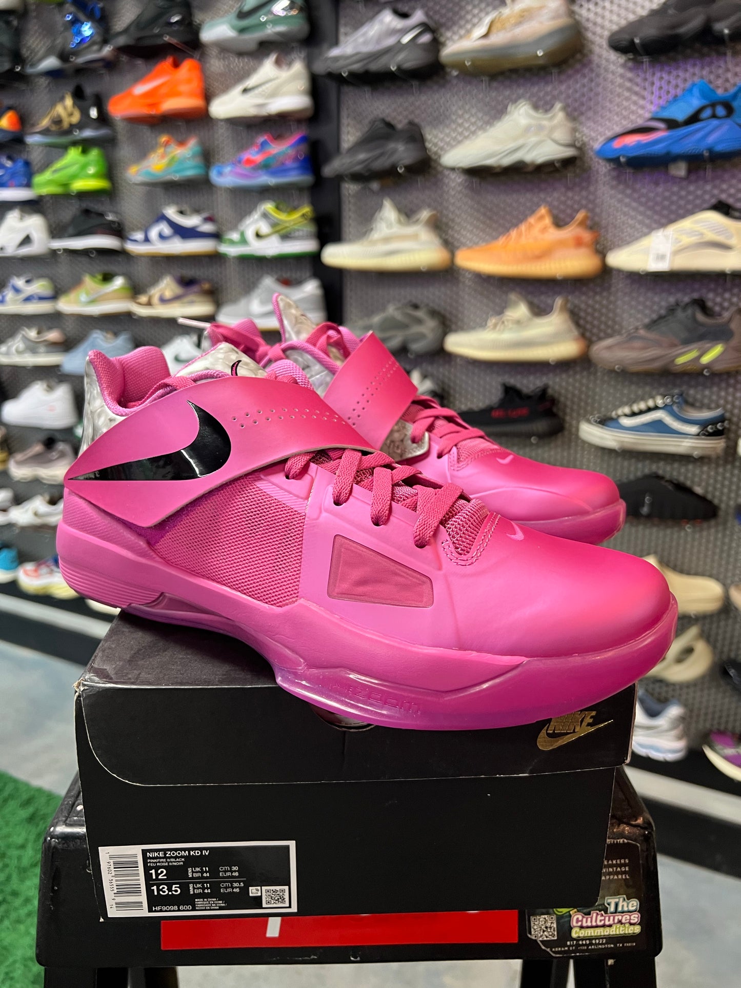 Nike KD 4 Aunt Pearl (2024)