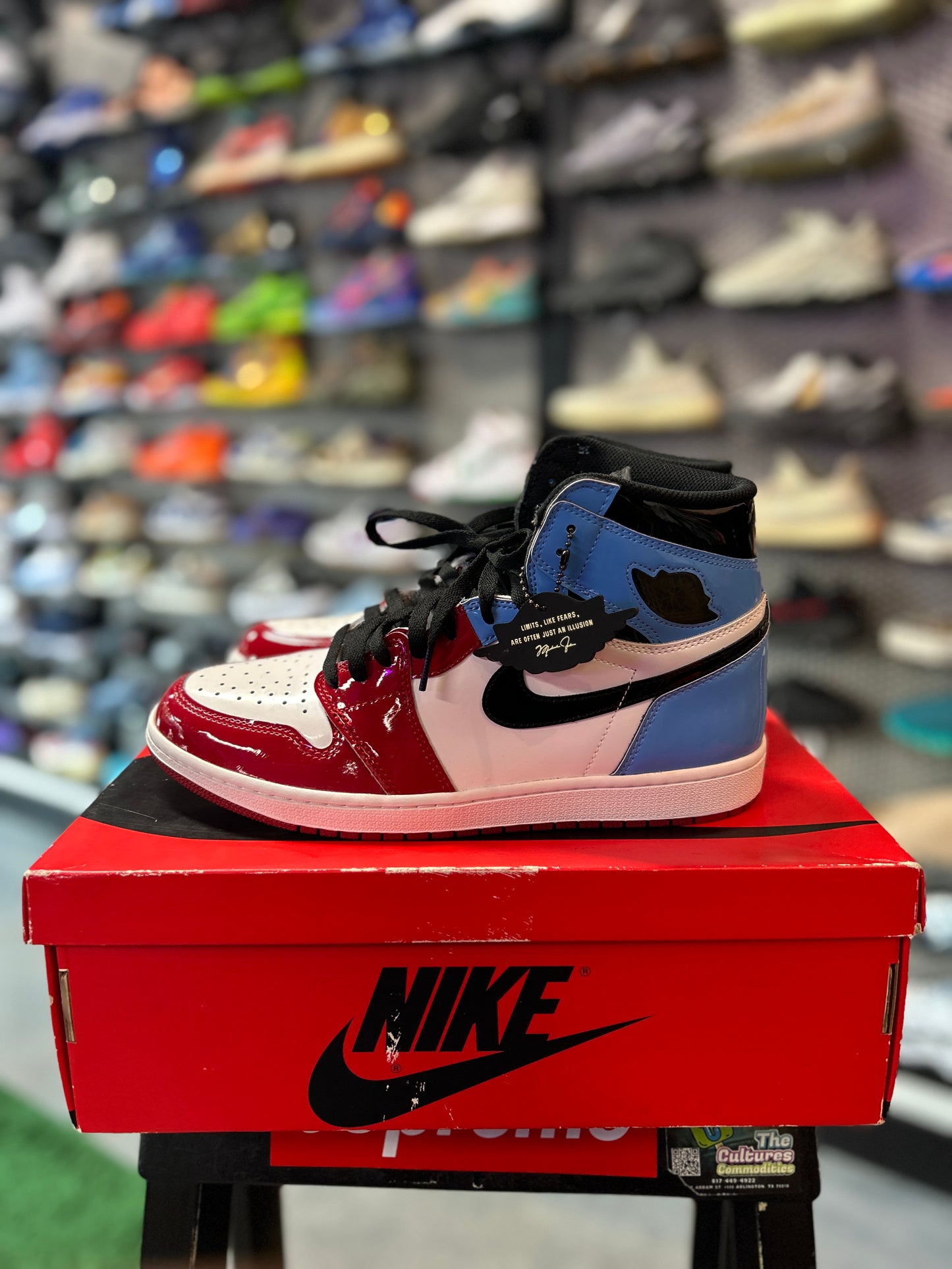 Jordan 1 Retro High Fearless UNC Chicago Preowned (YC)