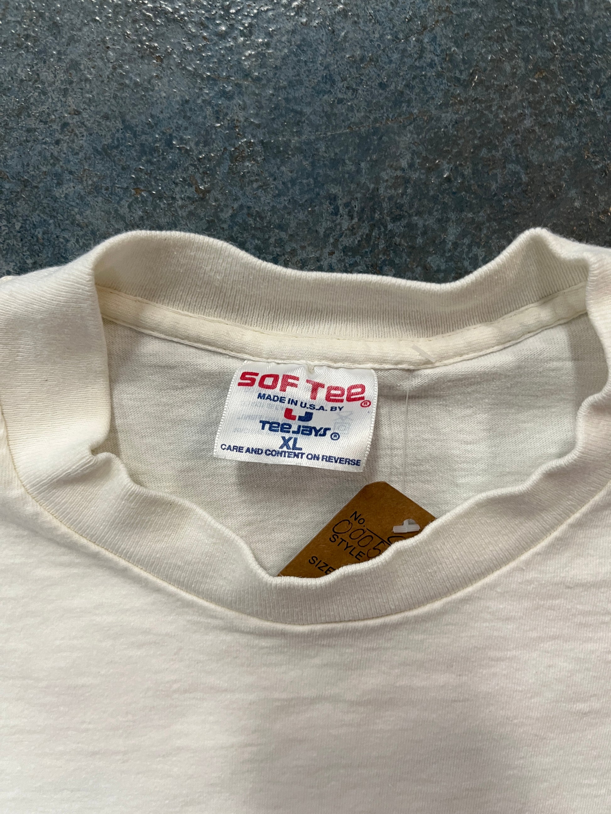 Vintage 90s Solid White ‘You Can Make A Difference’ T-Shirt Crayon Drawn Fish On Peck OTF (YC)