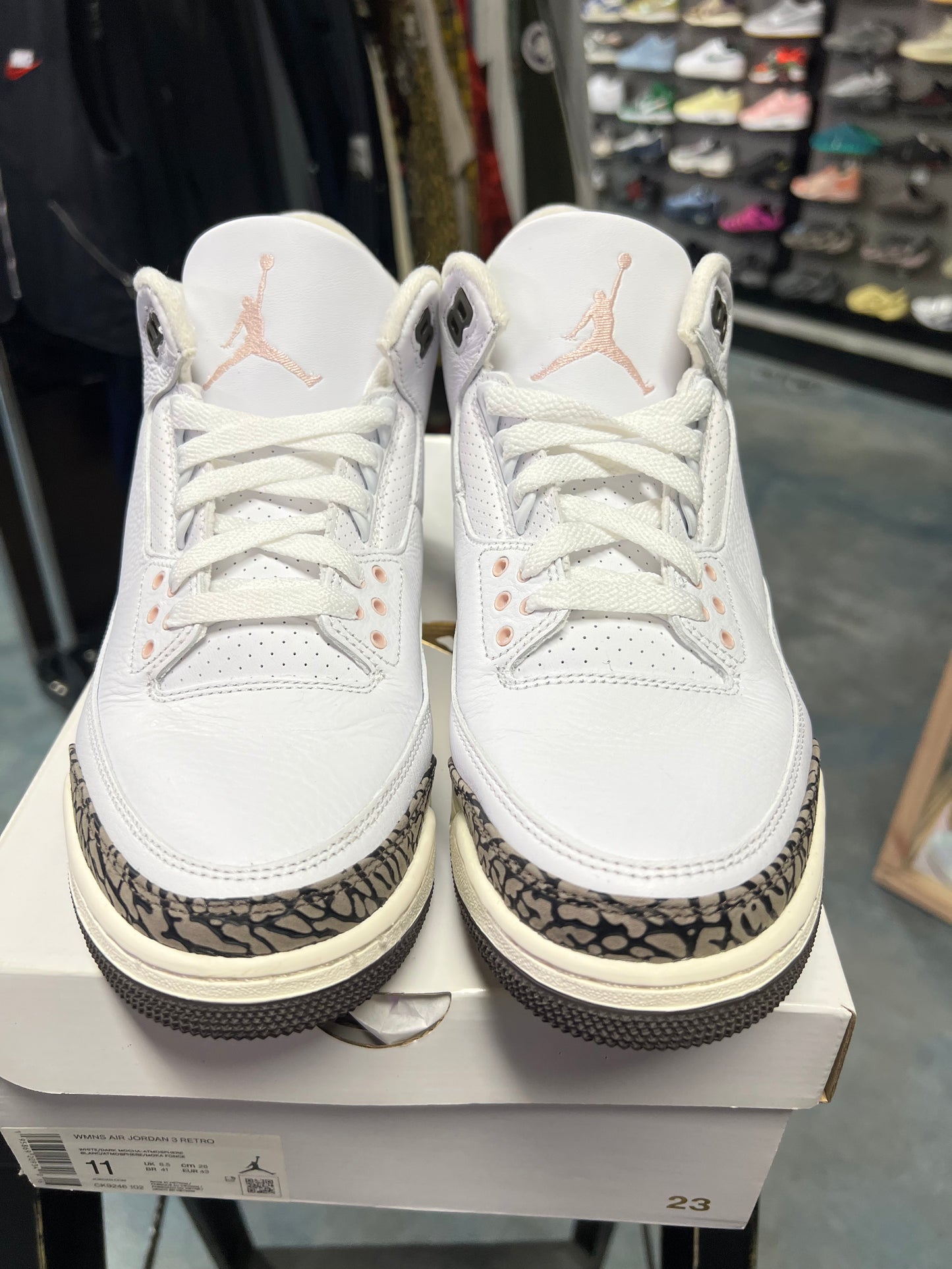 Jordan 3 Retro Neapolitan Dark Mocha (Women's) (SC)