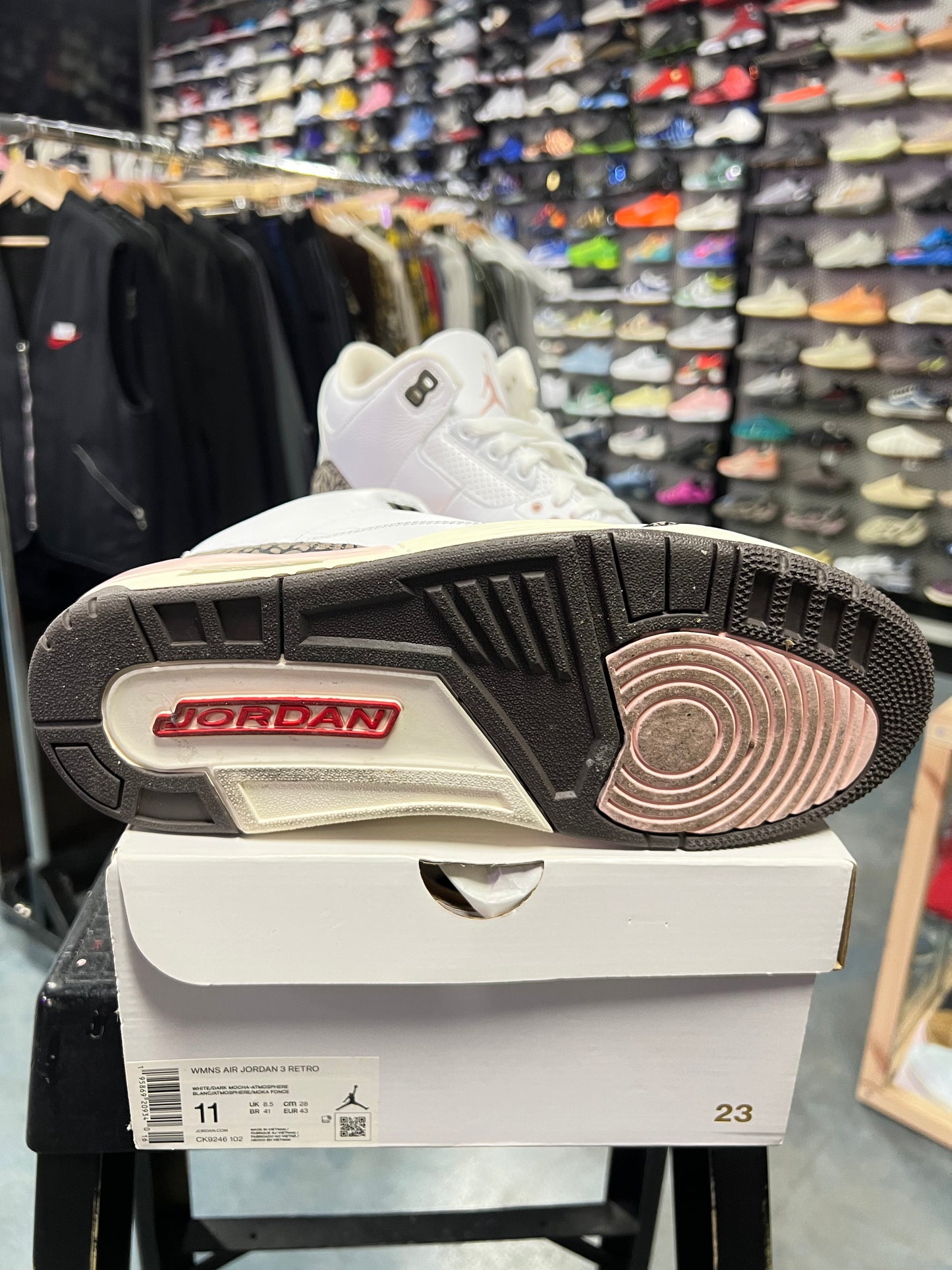 Jordan 3 Retro Neapolitan Dark Mocha (Women's) (SC)