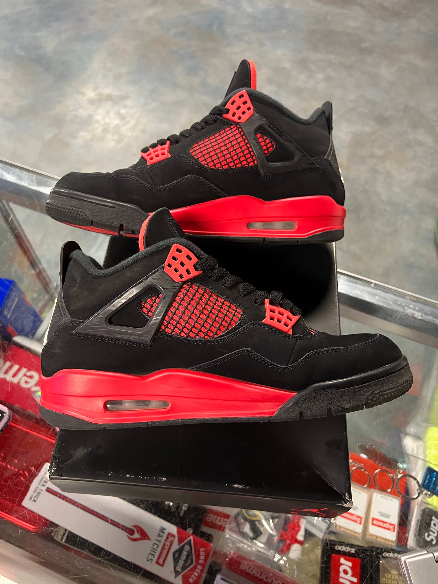 Jordan 4 Retro Red Thunder Pre Owned