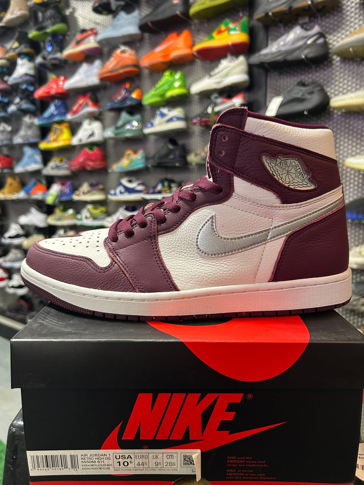 Jordan 1 Retro High OG Bordeaux
