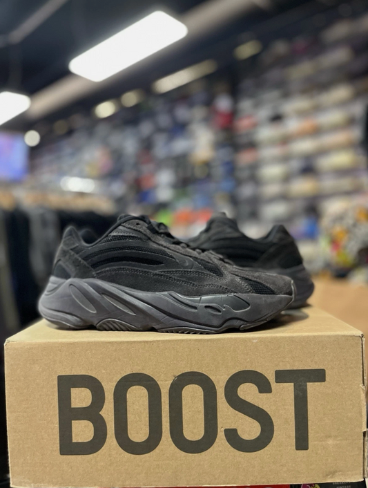 adidas Yeezy Boost 700 V2 Vanta
