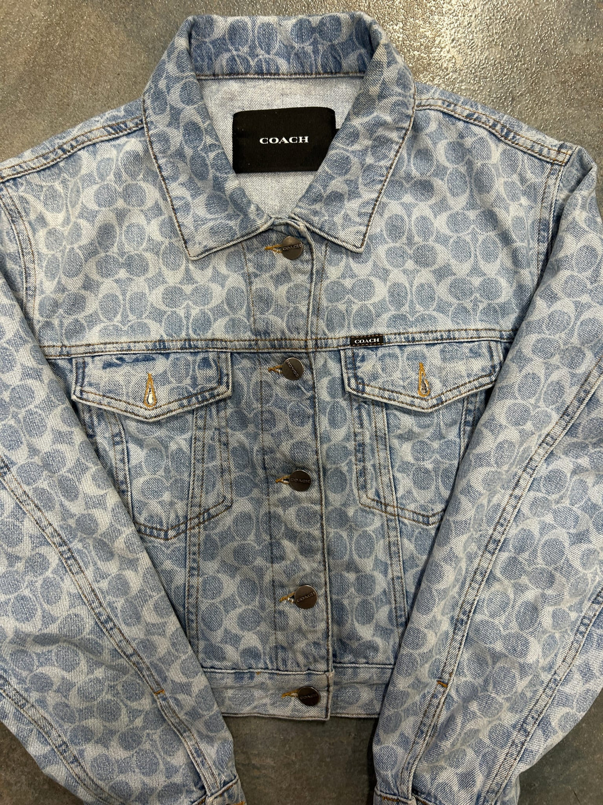 Coach Signature Denim Jacket Women’s Medium Wash