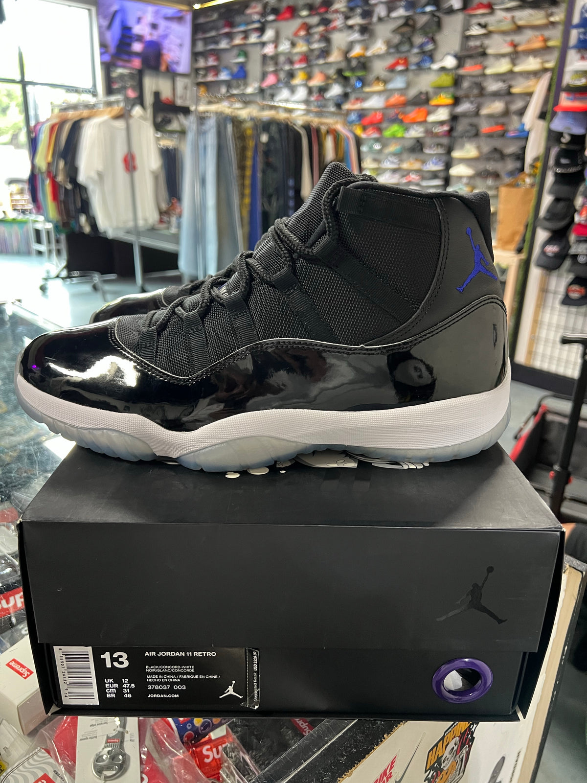 Jordan 11 Retro Space Jam (2016)