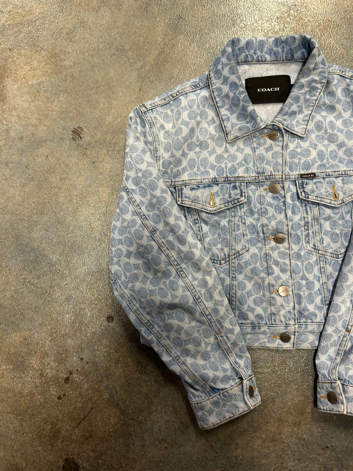 Coach Signature Denim Jacket Women’s Medium Wash
