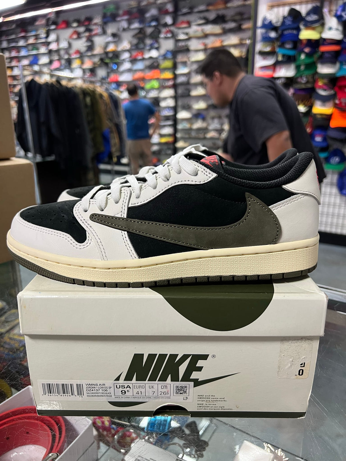 Jordan 1 Retro Low OG SP Travis Scott Olive (Women's)