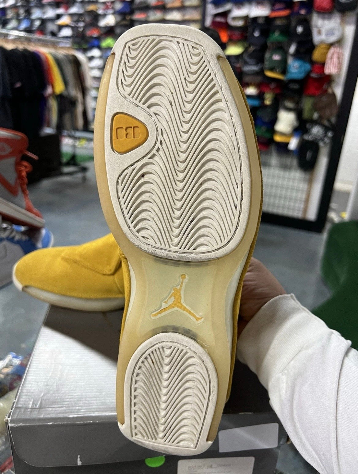 Jordan 18 Retro Yellow Ochre (RCC)