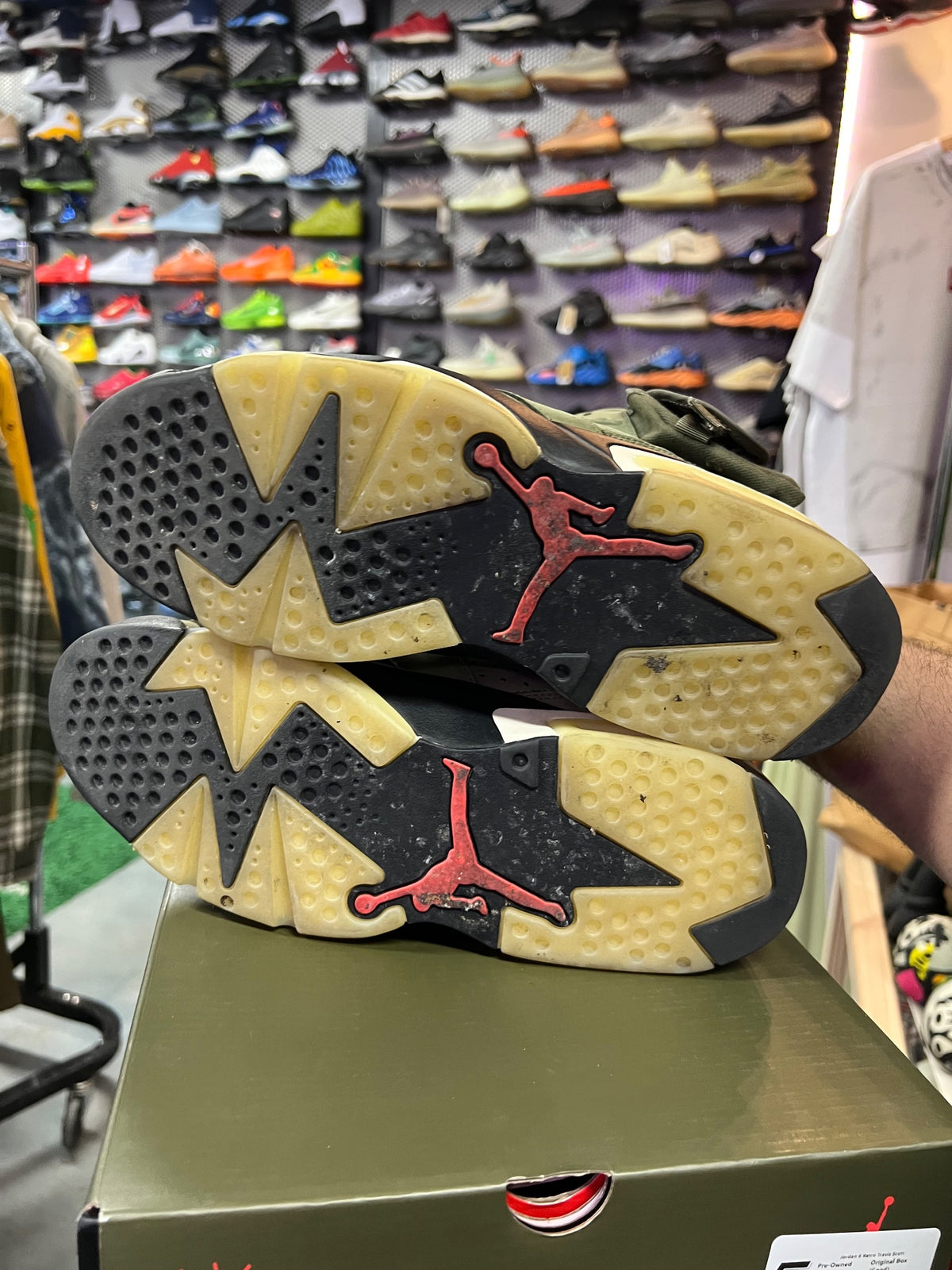 Jordan 6 Retro Travis Scott