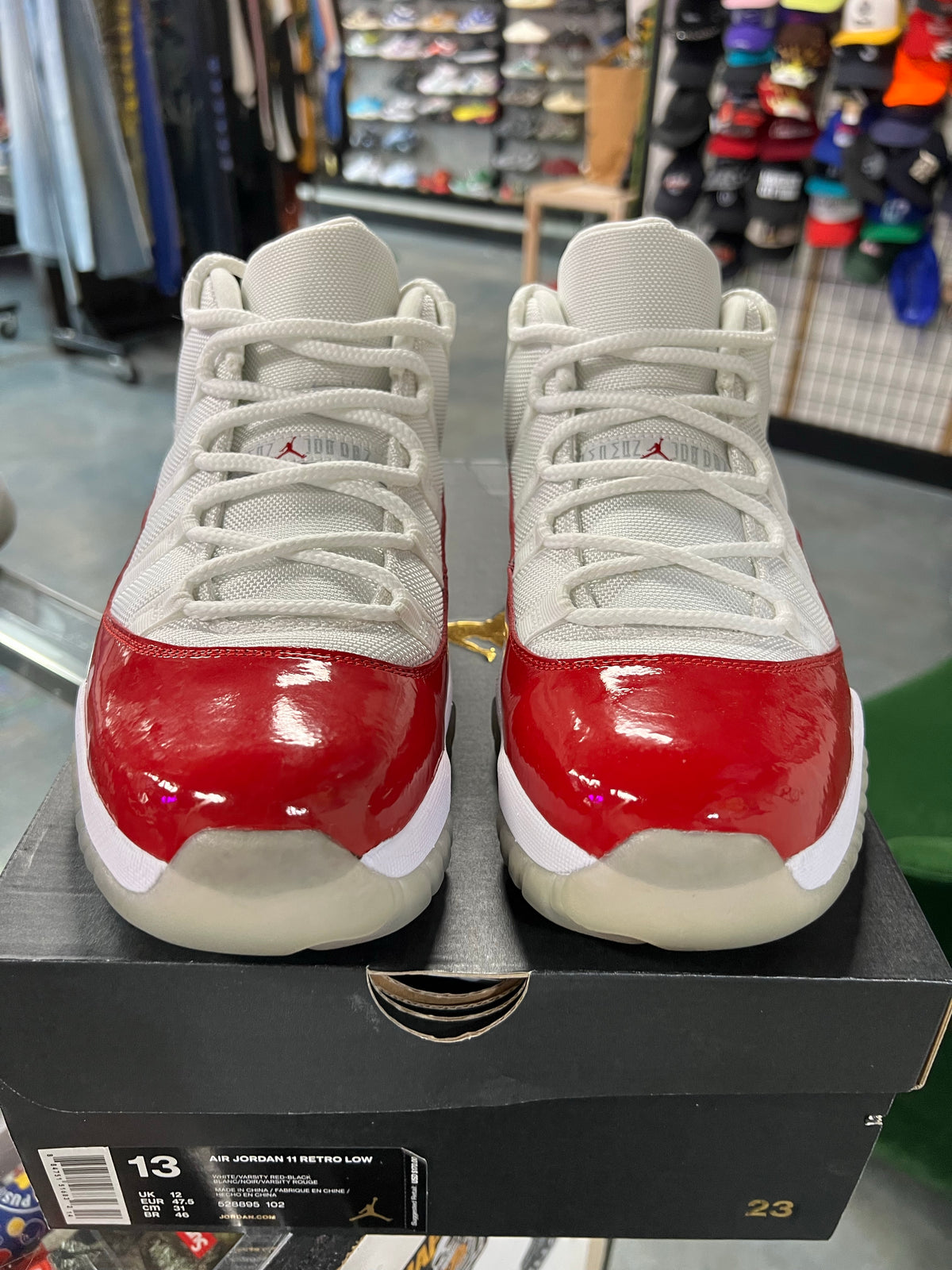Jordan 11 Retro Low Cherry (2016)