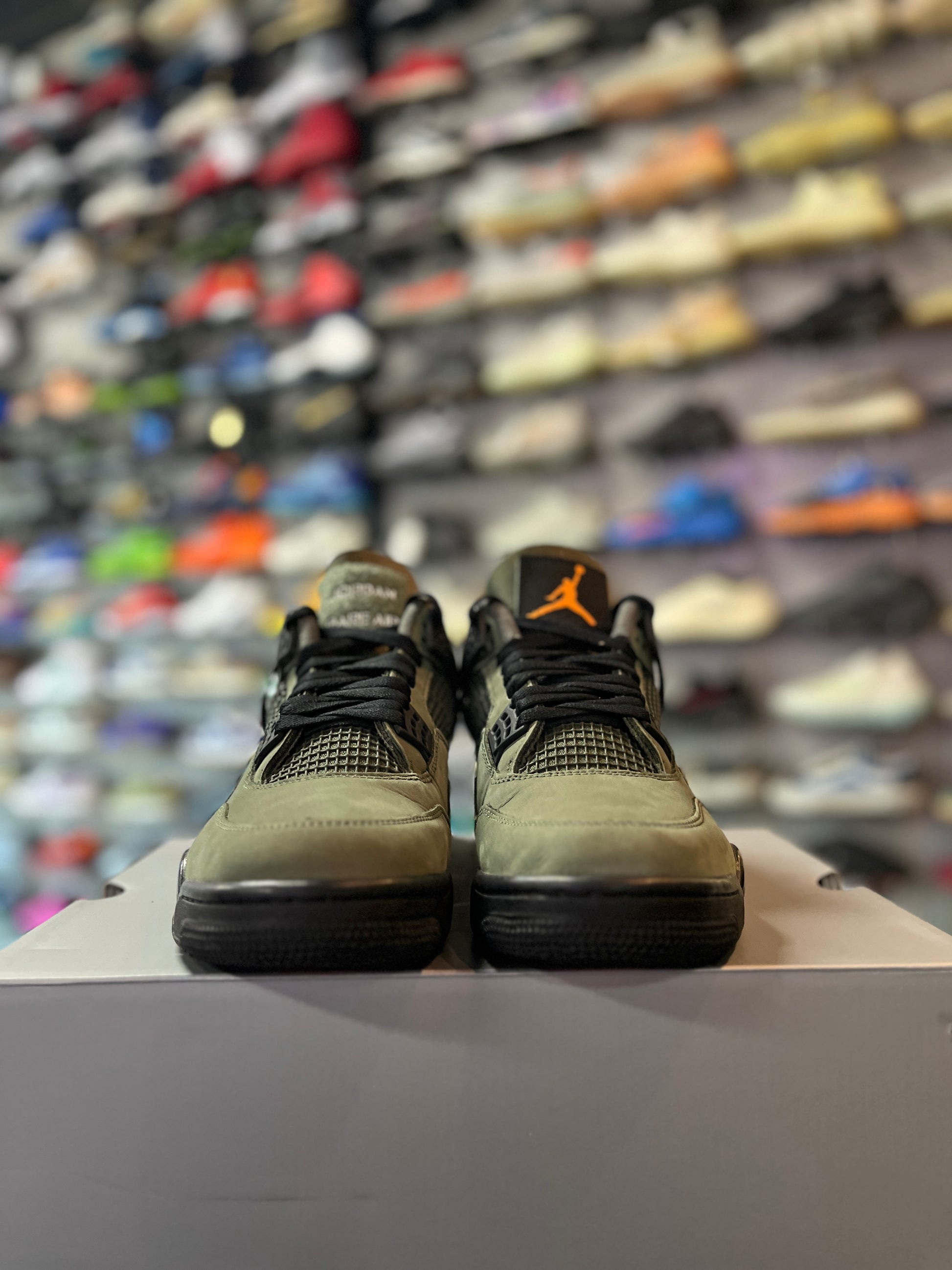 Jordan 4 Retro OG SP Undefeated (2025) (RZC)