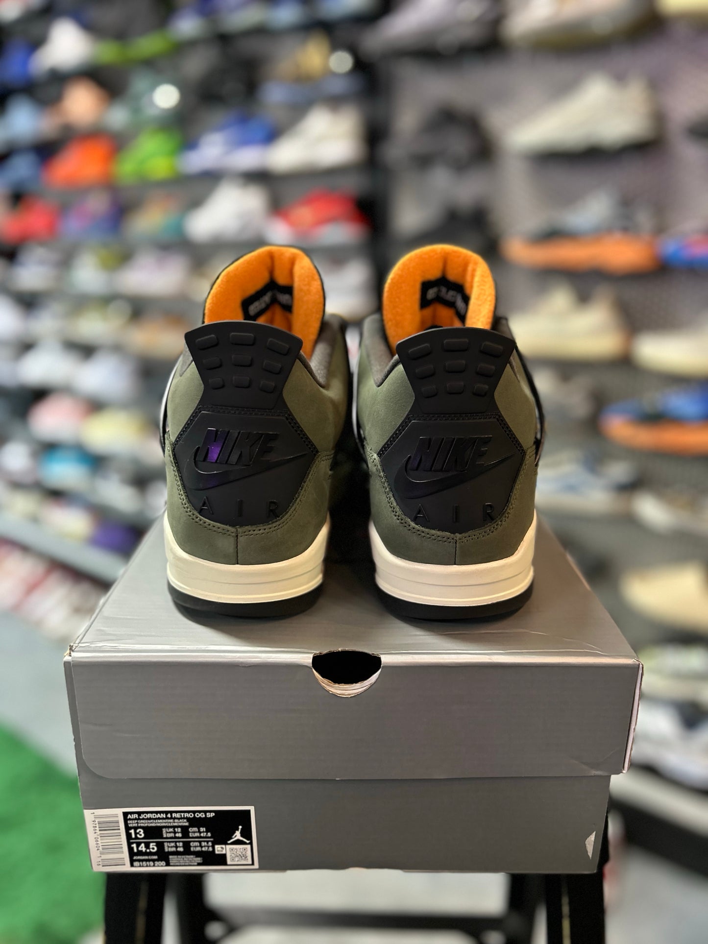 Jordan 4 Retro OG SP Undefeated (2025) (YCC)