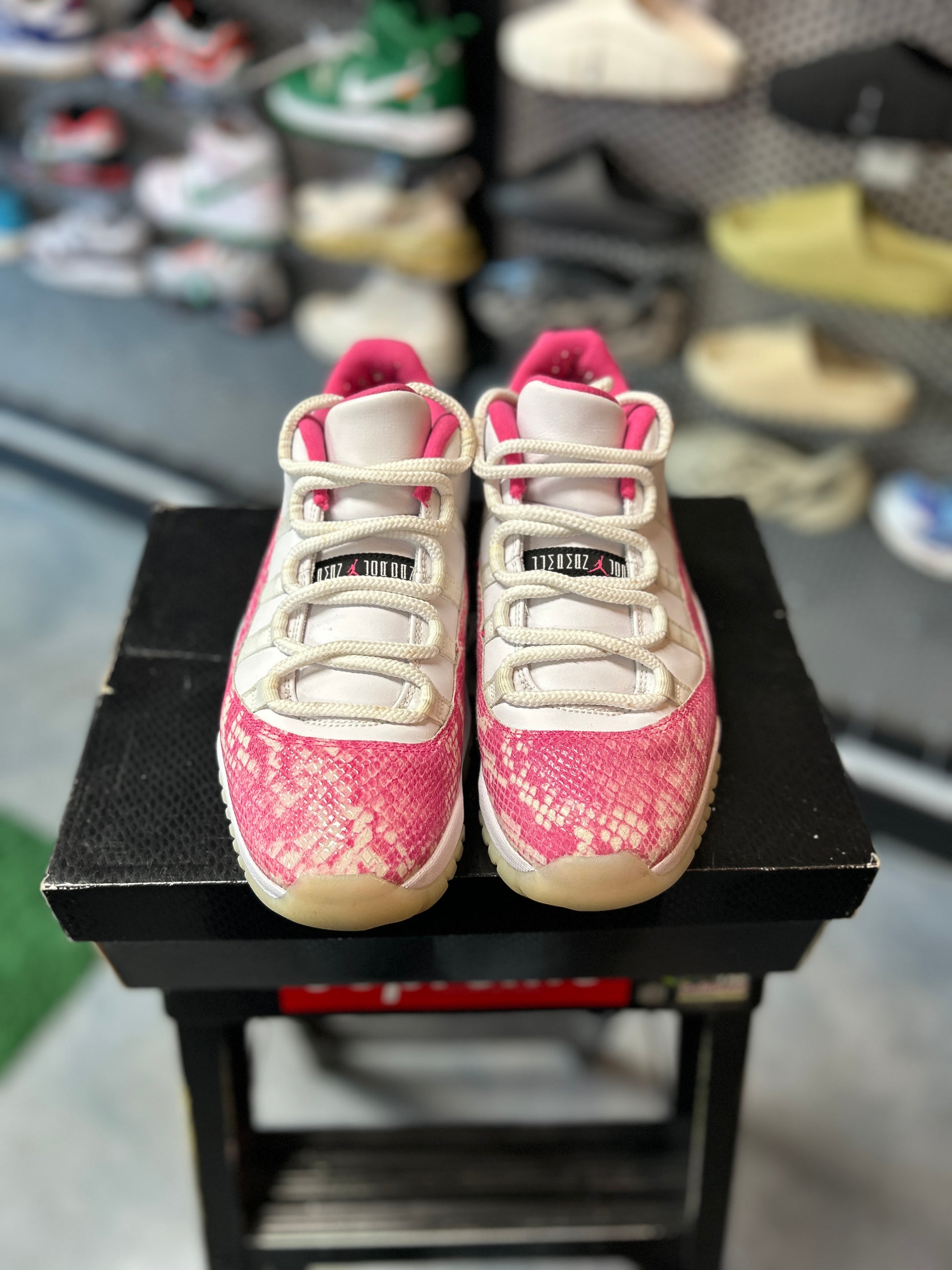 Jordan 11 Retro Low Pink Snakeskin (2019) (Women's)