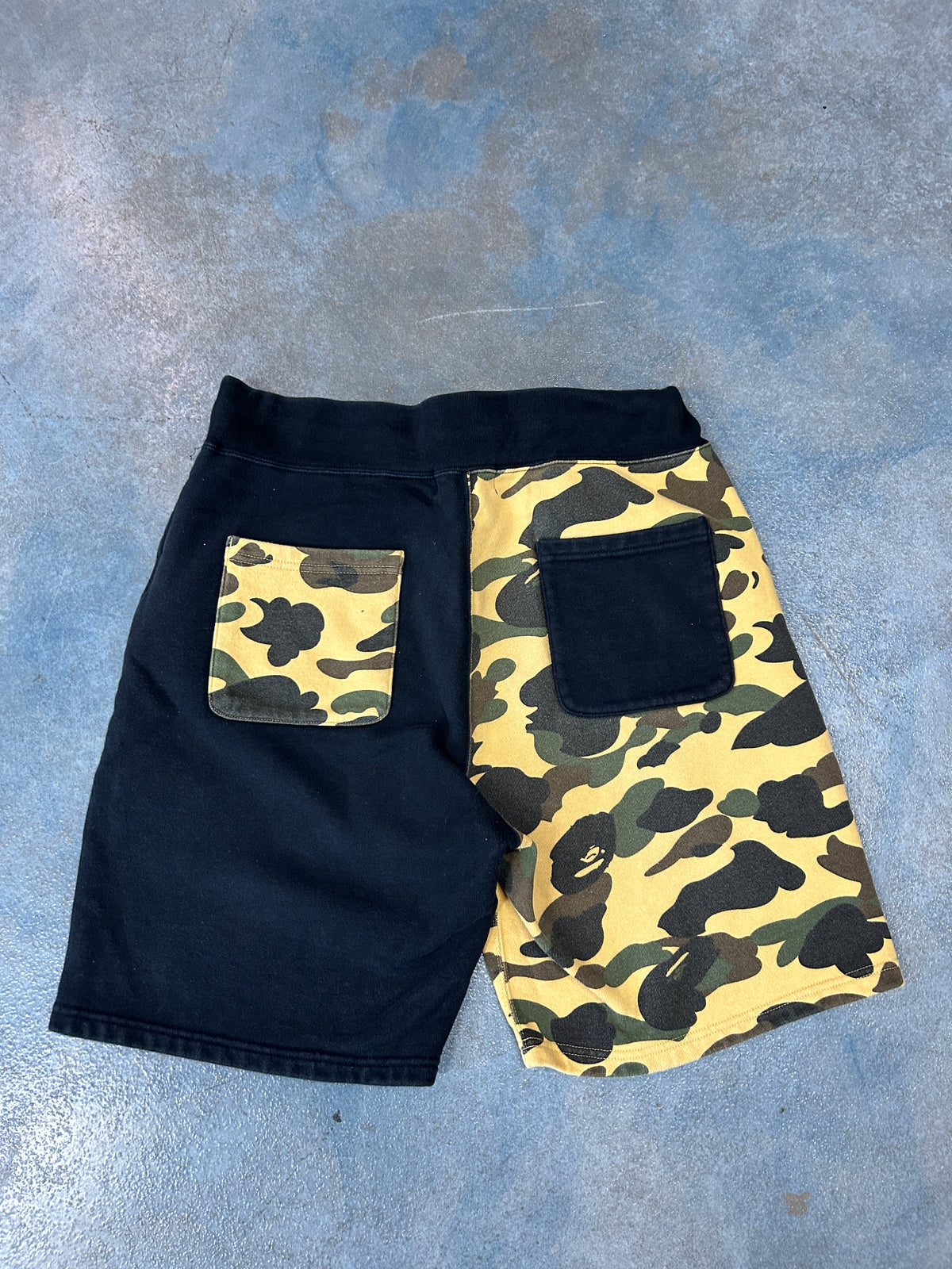 BAPE Shark camo/black Shorts