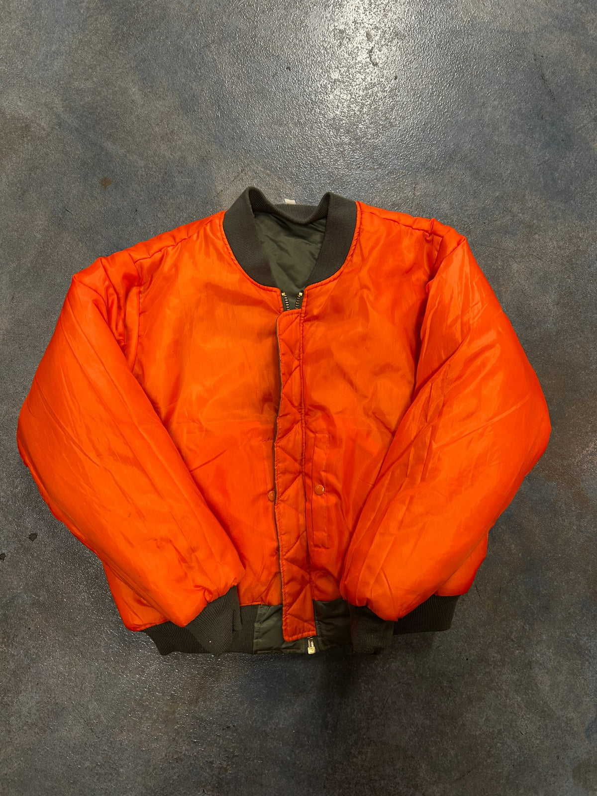 Vintage Rothco Men's MA-1 Flight Jaclet Reversible Bomber sage Green Orange Lining