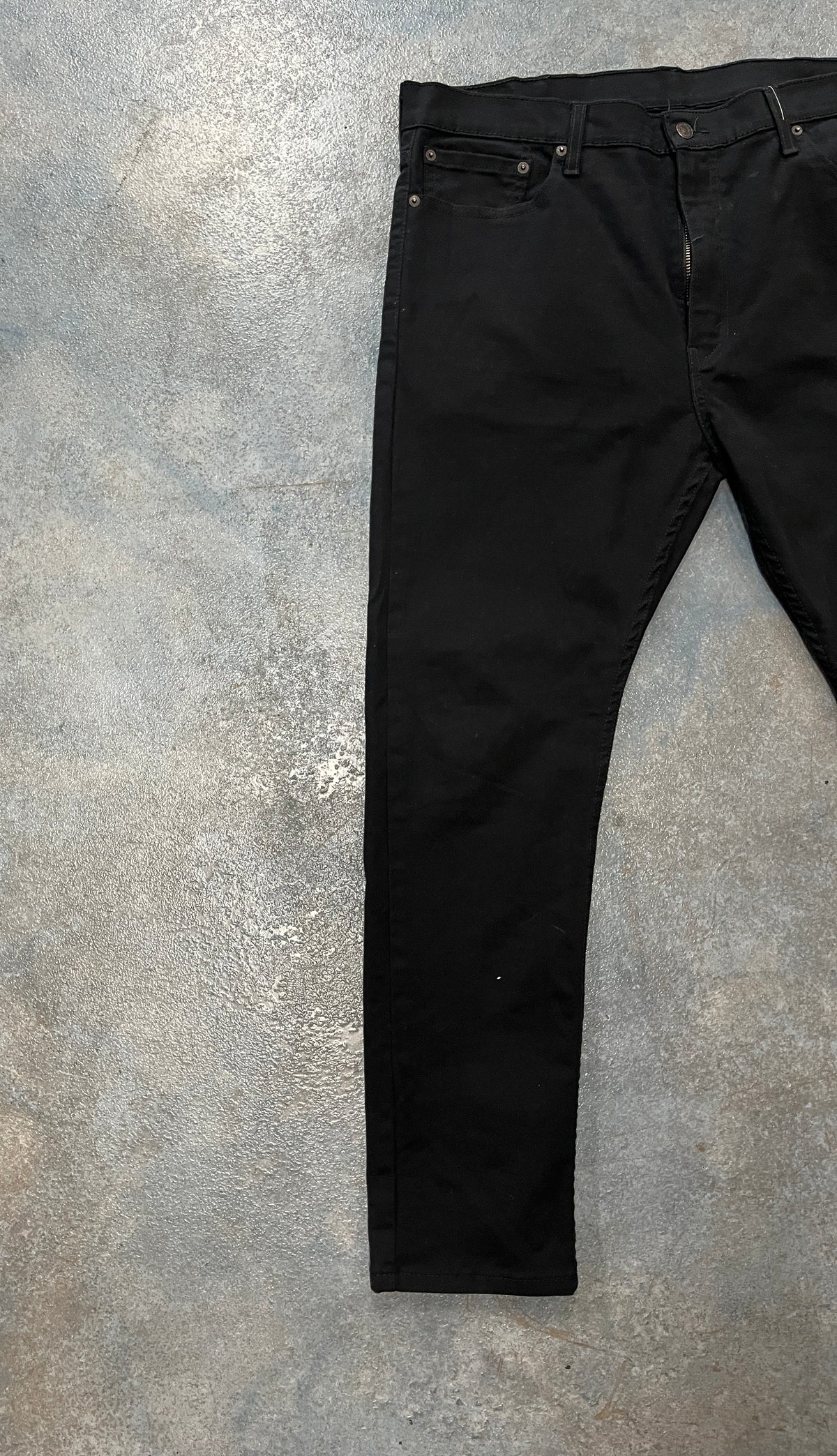 New Levis Black Jeans 38 x 30