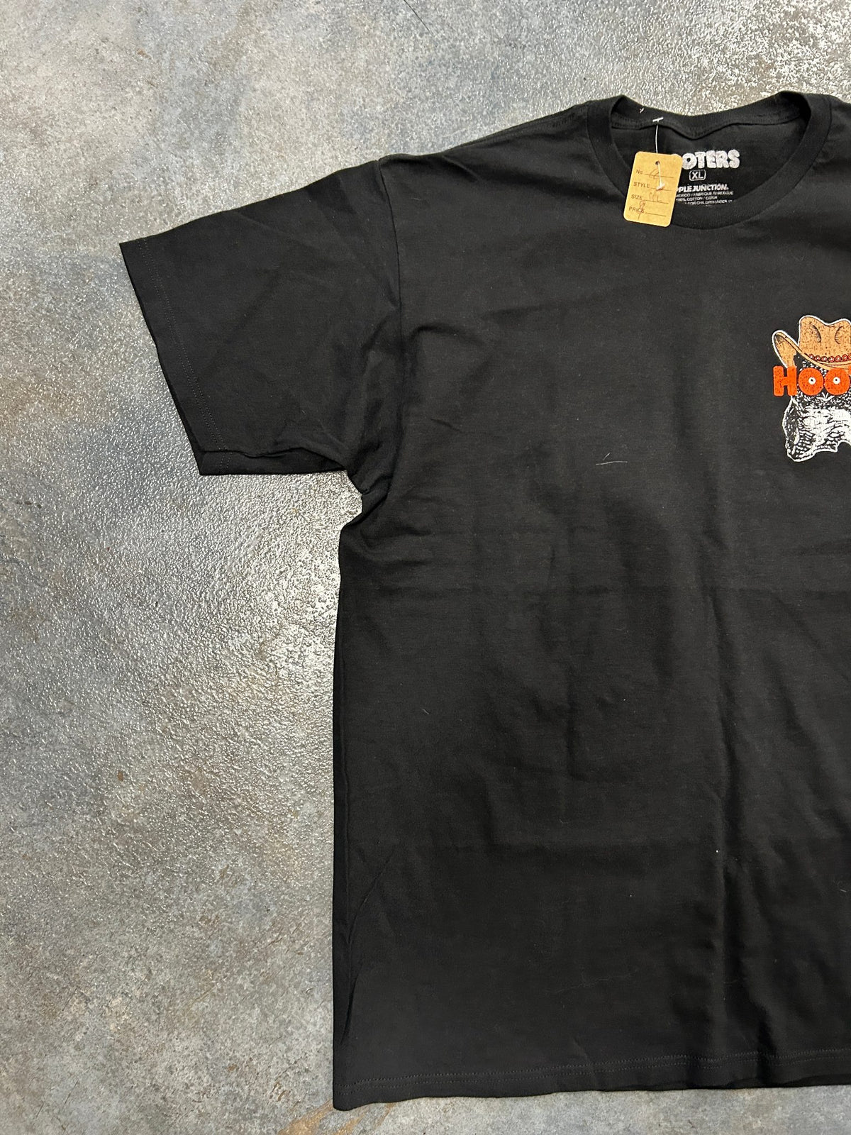 Vintage Ripple Junction Hooters San Antonio Black Tee