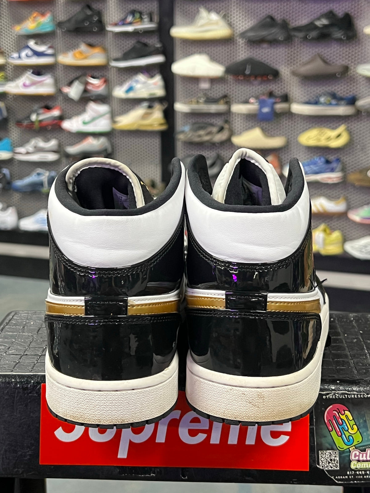 Jordan 1 Mid Patent Black White Gold