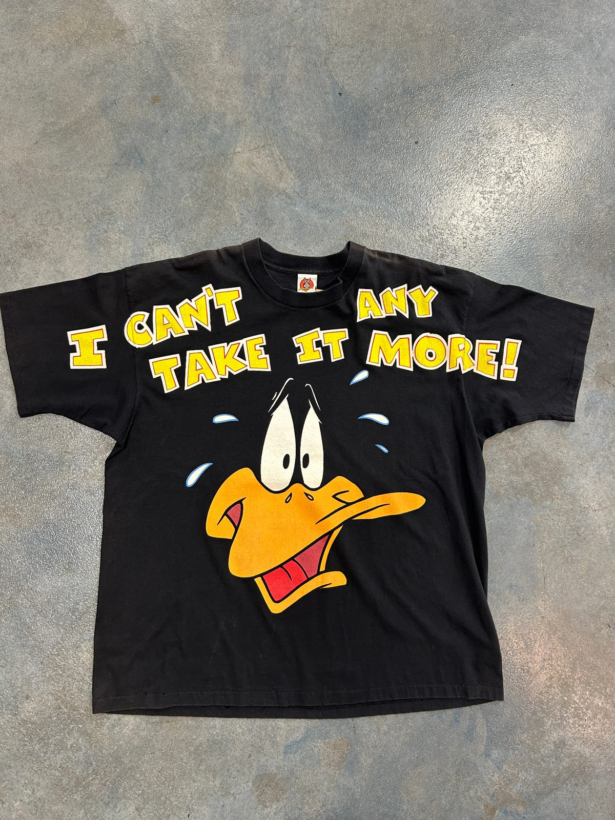 Vintage Looney Tunes Daffy Duck "I CANT TAKE IT ANYMORE" Black Tee