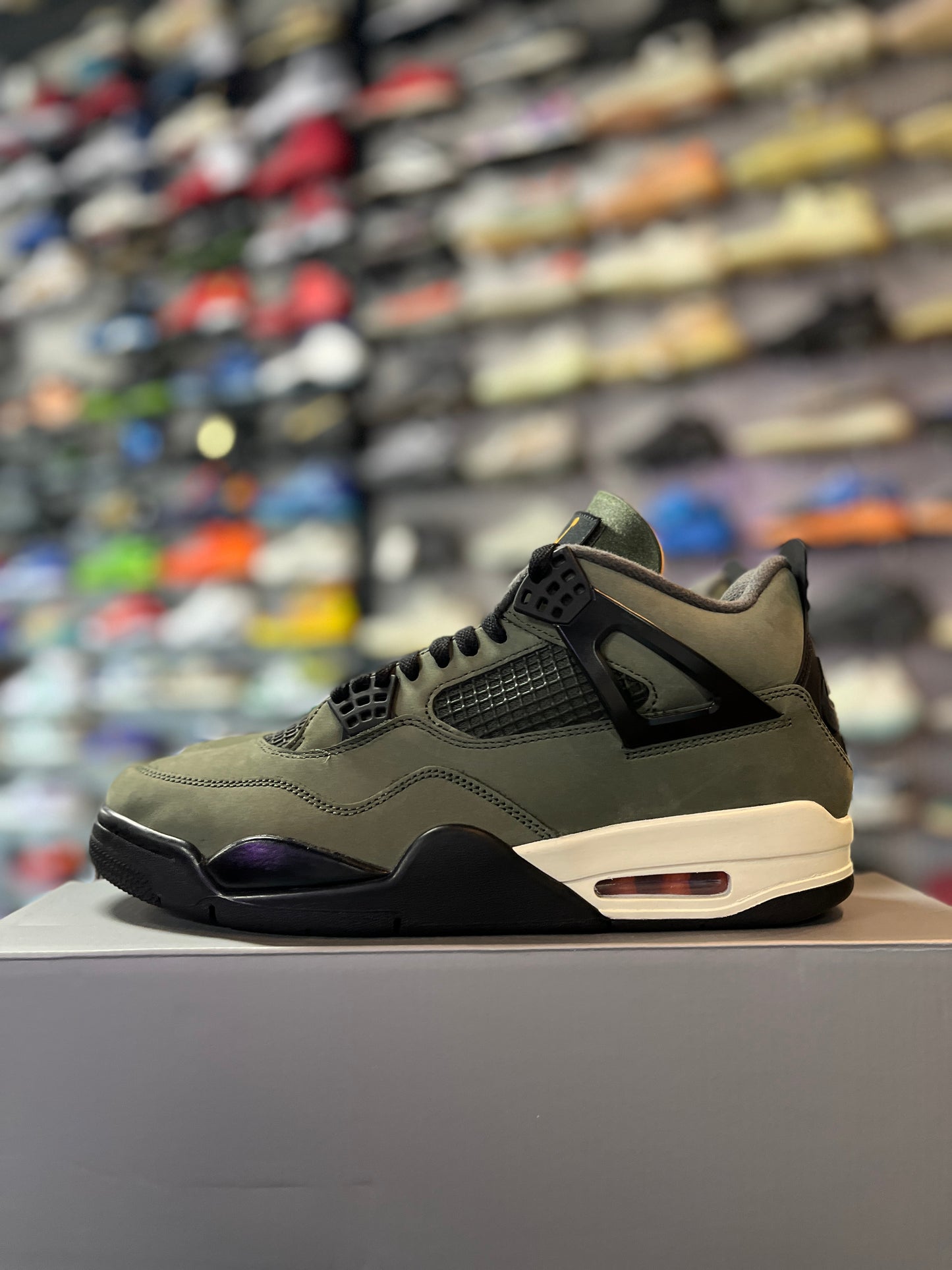 Jordan 4 Retro OG SP Undefeated (2025) (RZC)