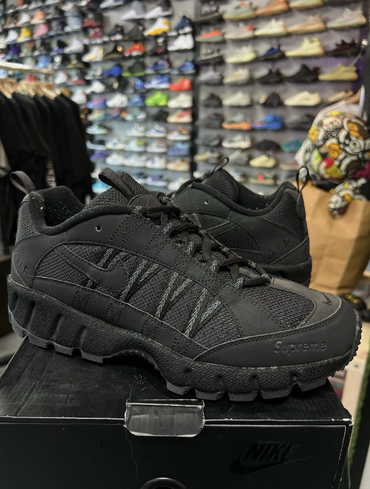 Nike Air Humara 17 Supreme Black (ZC)