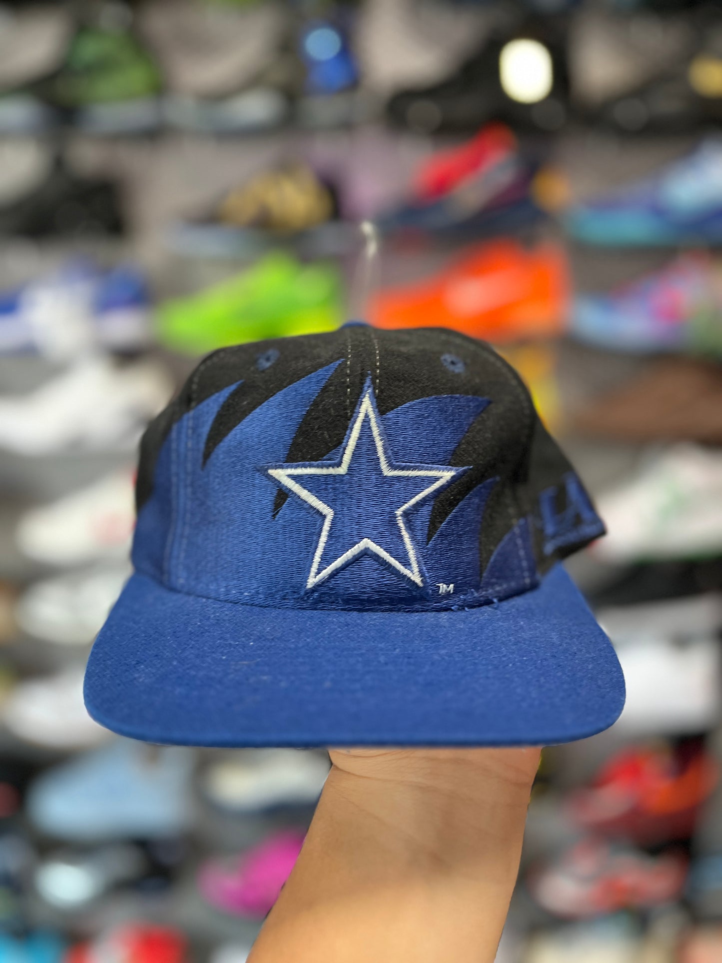 VTG 90'S DALLAS COWBOYS DOUBLE SHARK TOOTH BLACK OTF