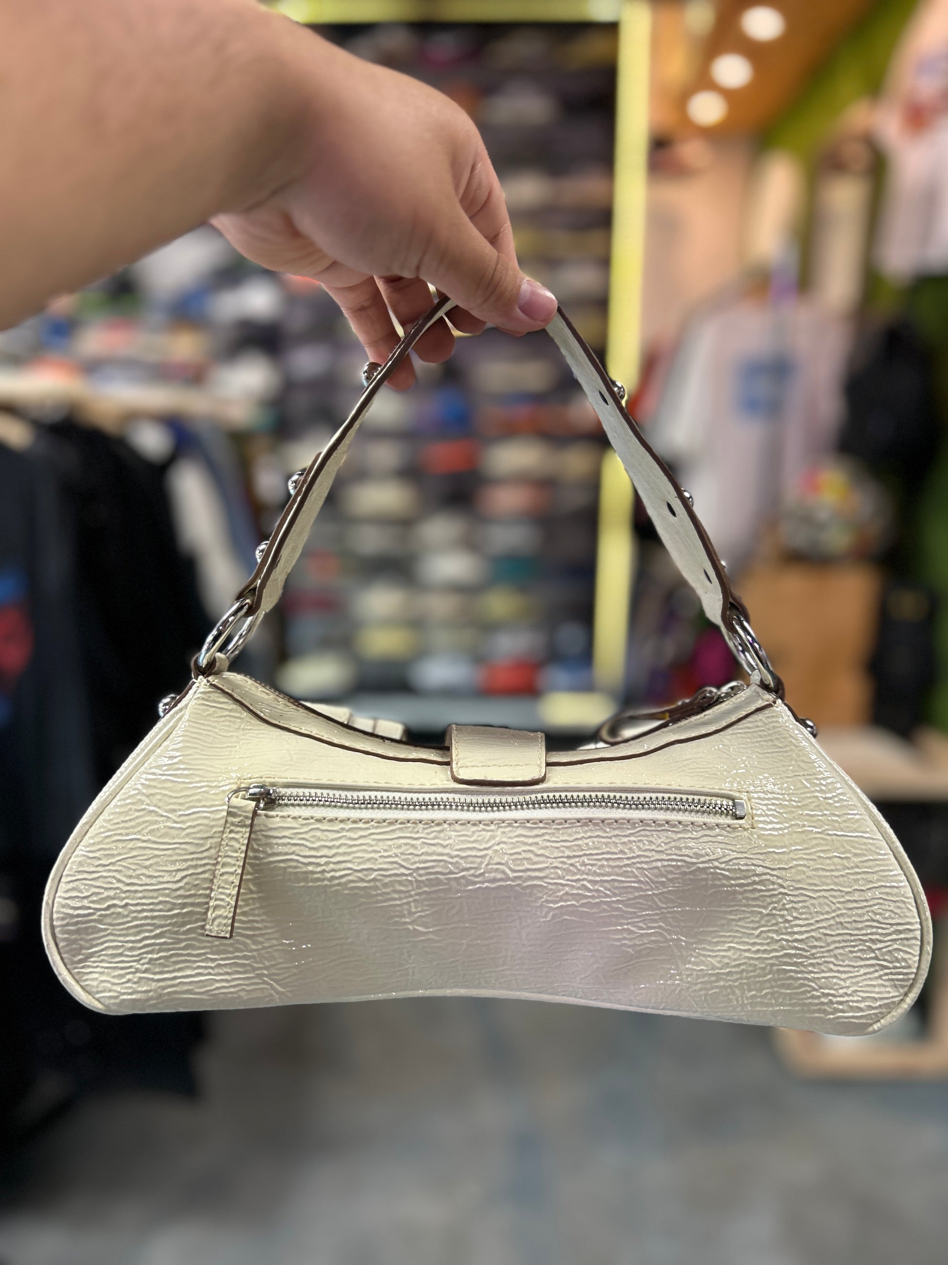 VTG GUESS Silver Vegan Leather Shoulder Bag (RZ) OTF