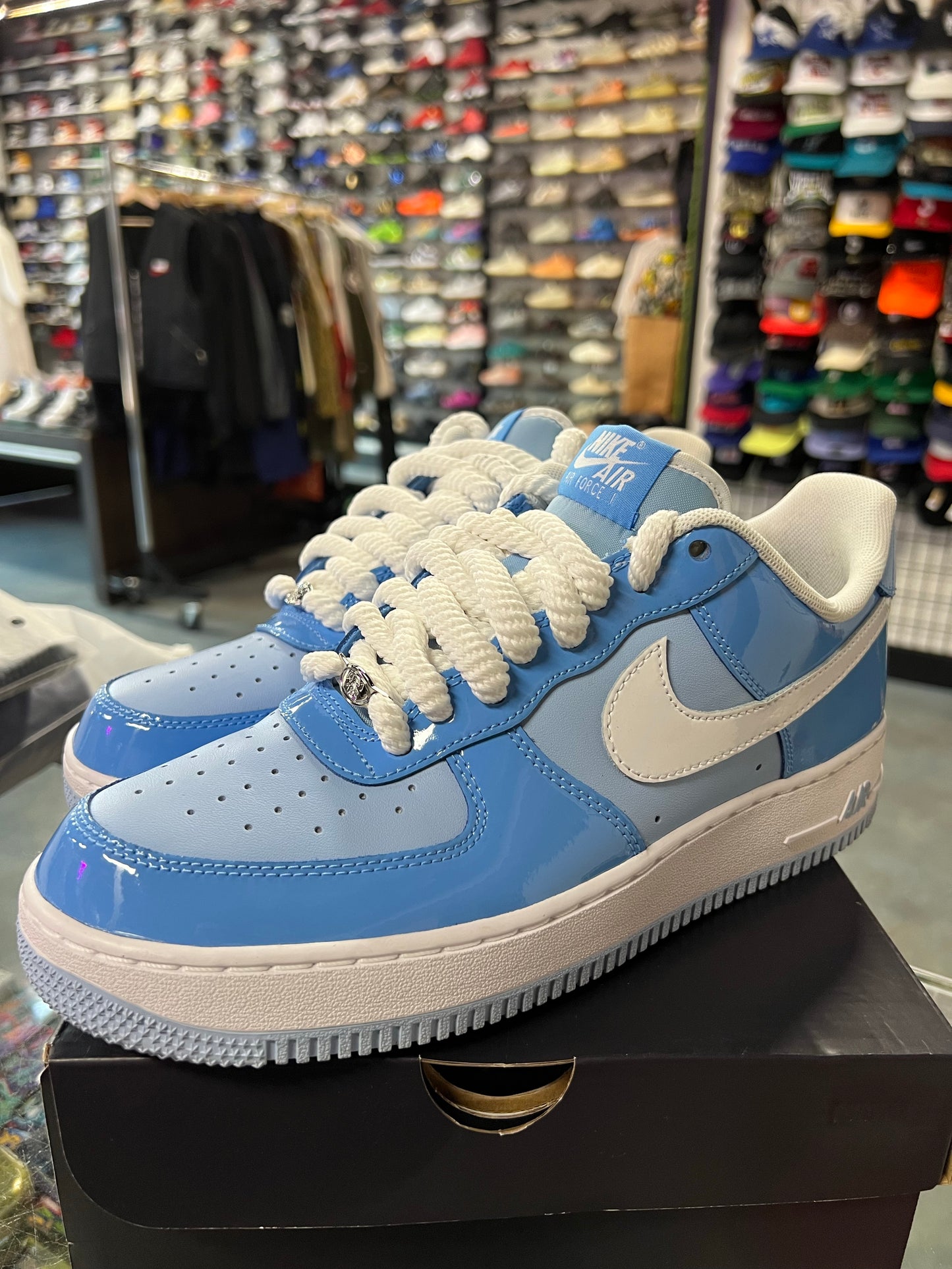 Nike Air Force 1 Low '07 LV8 Phychic Blue White Patent