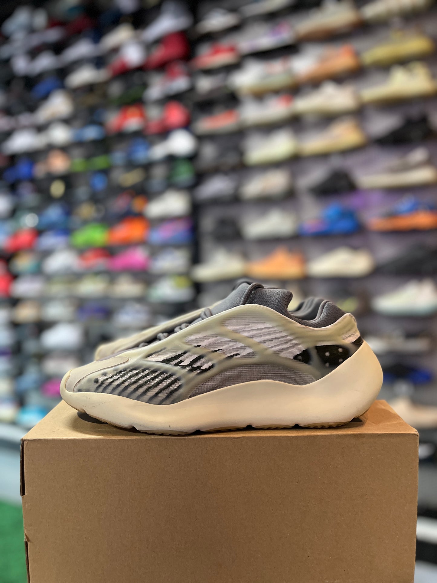 adidas Yeezy 700 V3 Fade Salt (YC)