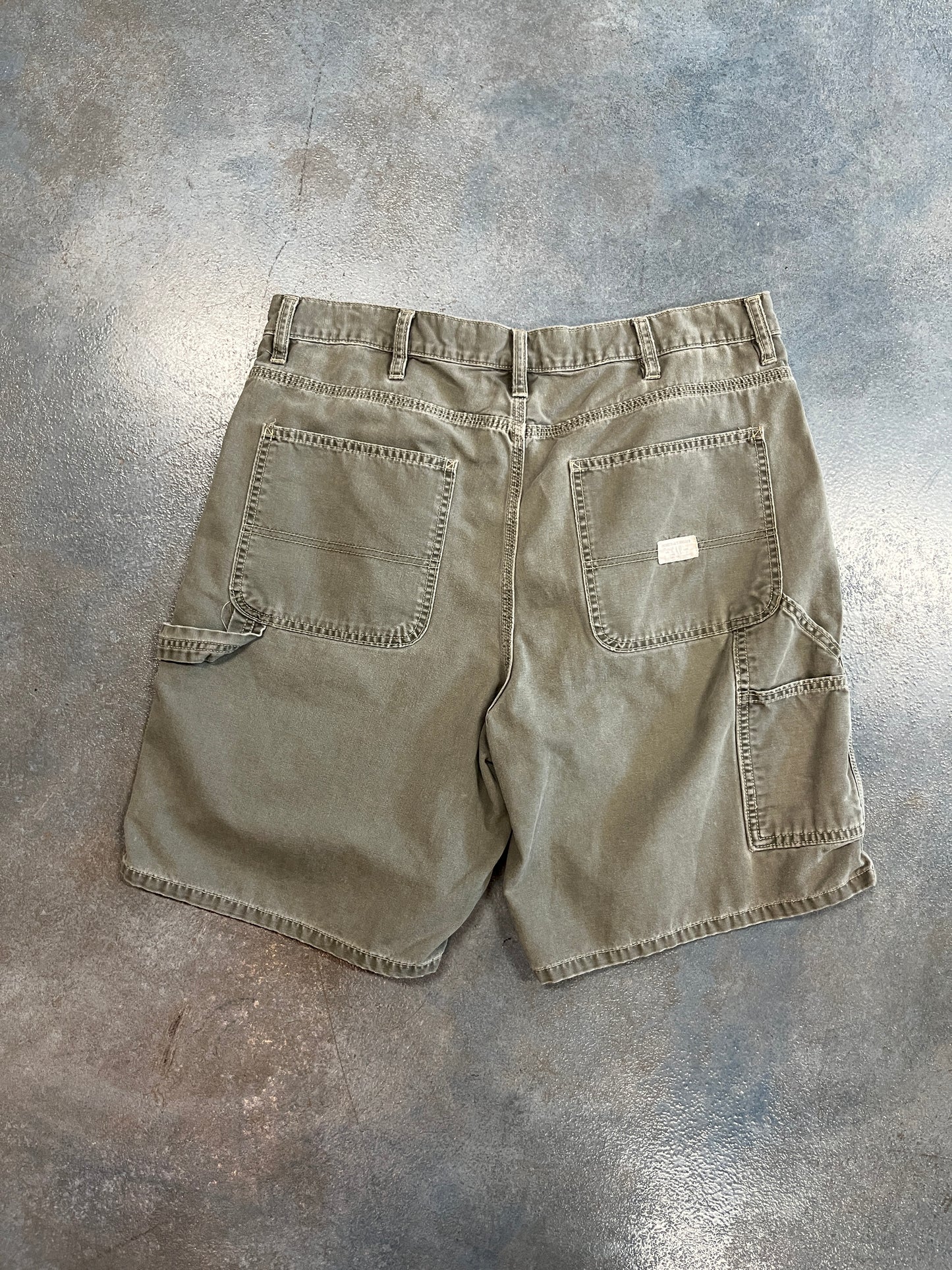 Gap Industrial Standard Carpenter Green Cargo Jorts (YC) OTF