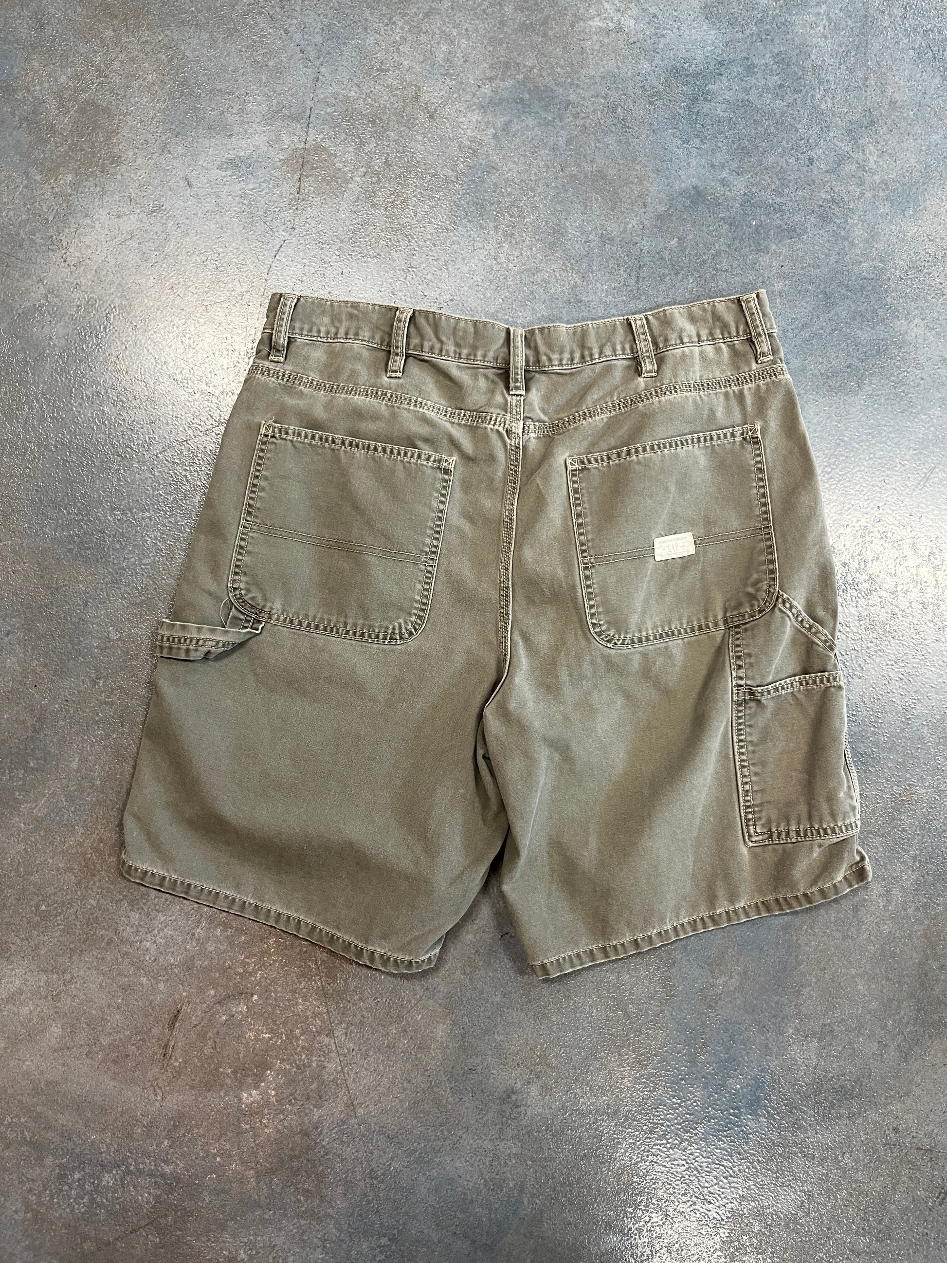 Gap Industrial Standard Carpenter Green Cargo Jorts (YC) OTF
