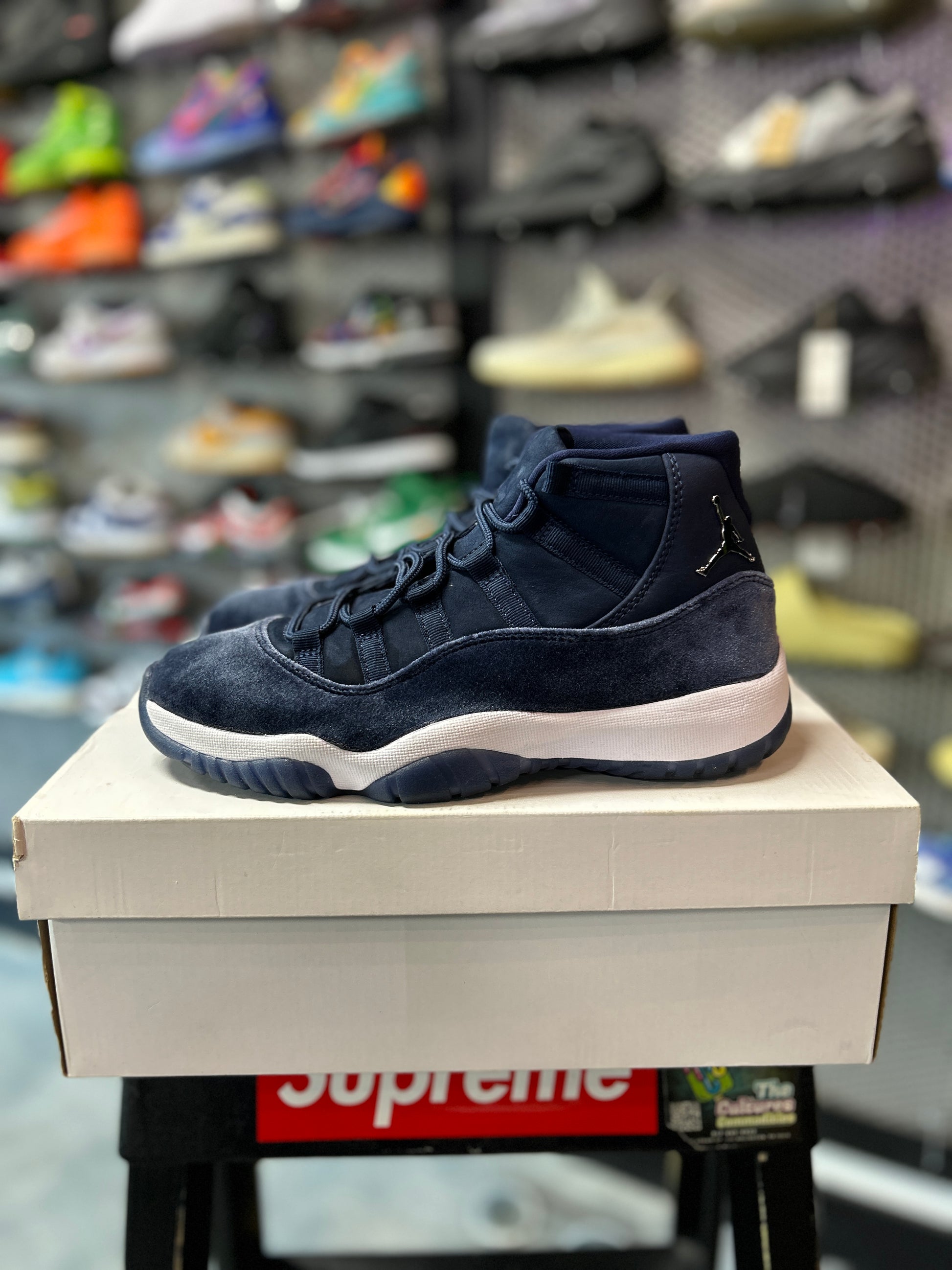 Jordan 11 Retro Midnight Navy (Women's)