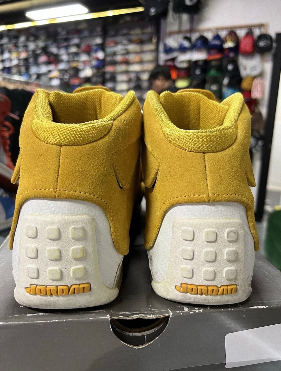 Jordan 18 Retro Yellow Ochre (RCC)