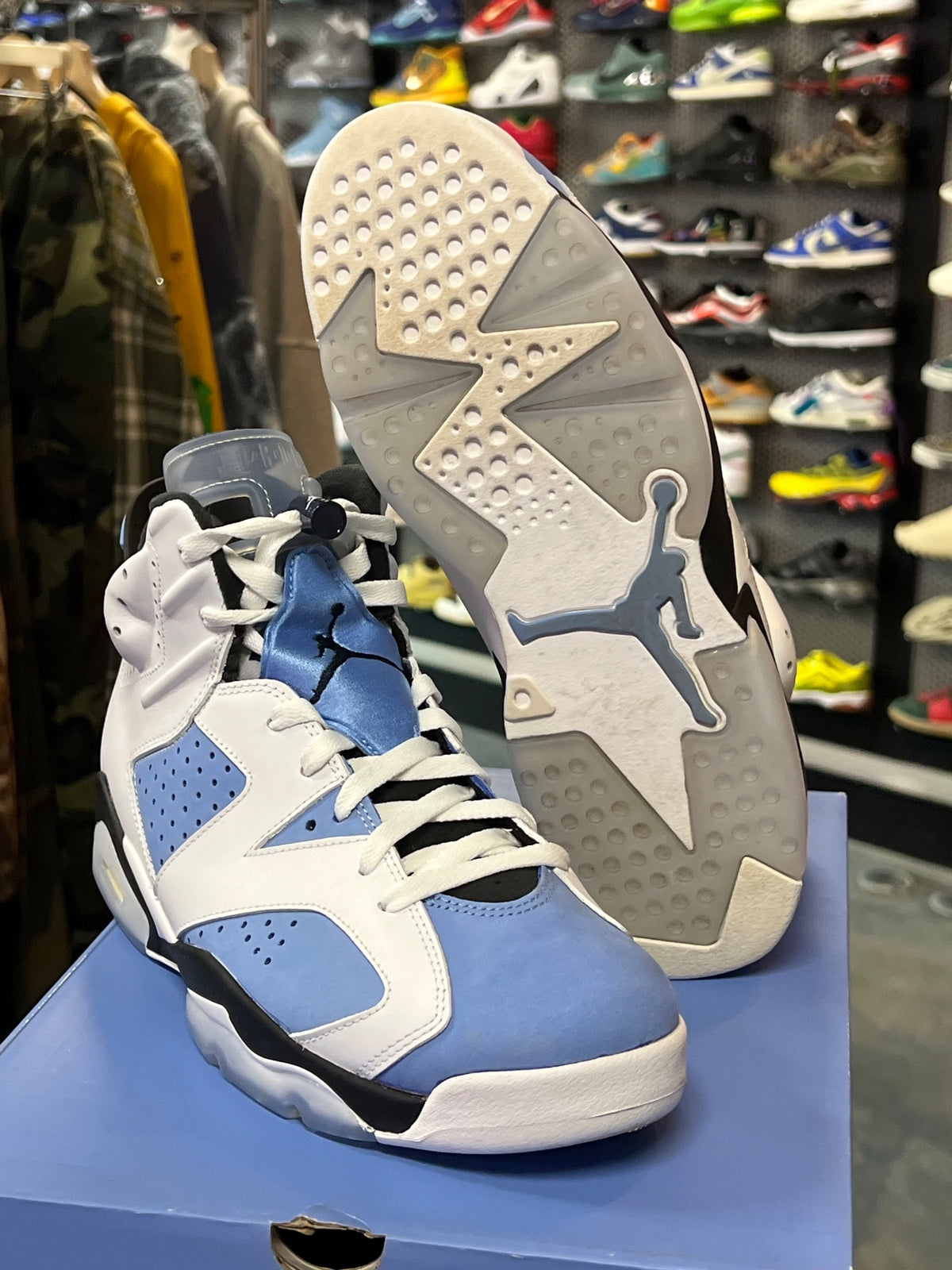 Jordan 6 Retro UNC White