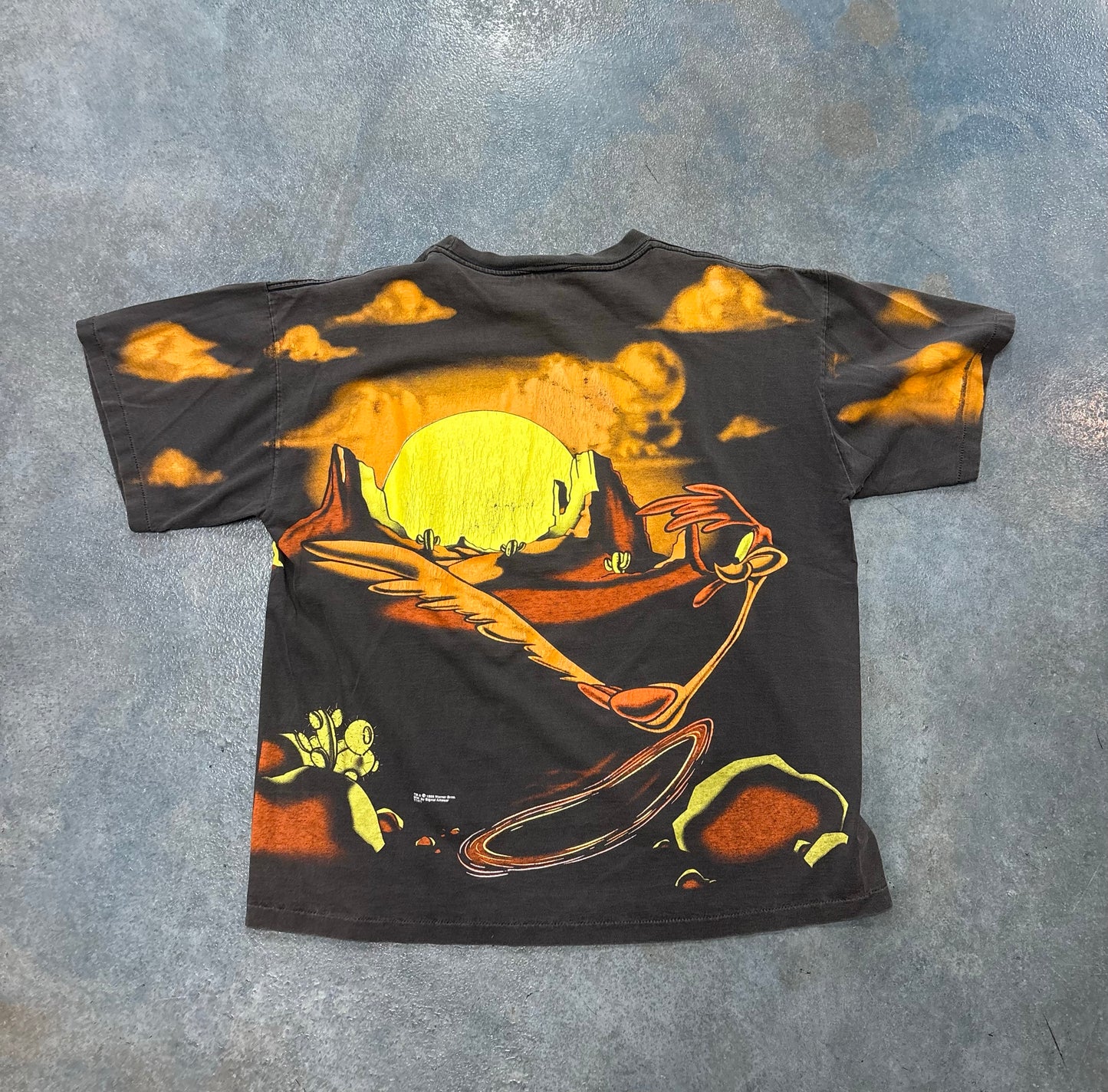 Looney Tunes coyote Tee OTF