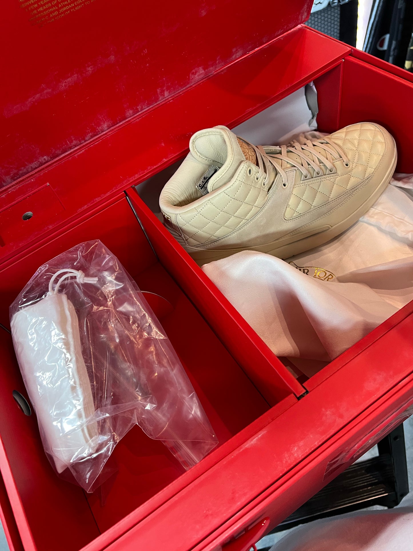 Jordan 2 Retro Just Don Beach Box & Sneakers only