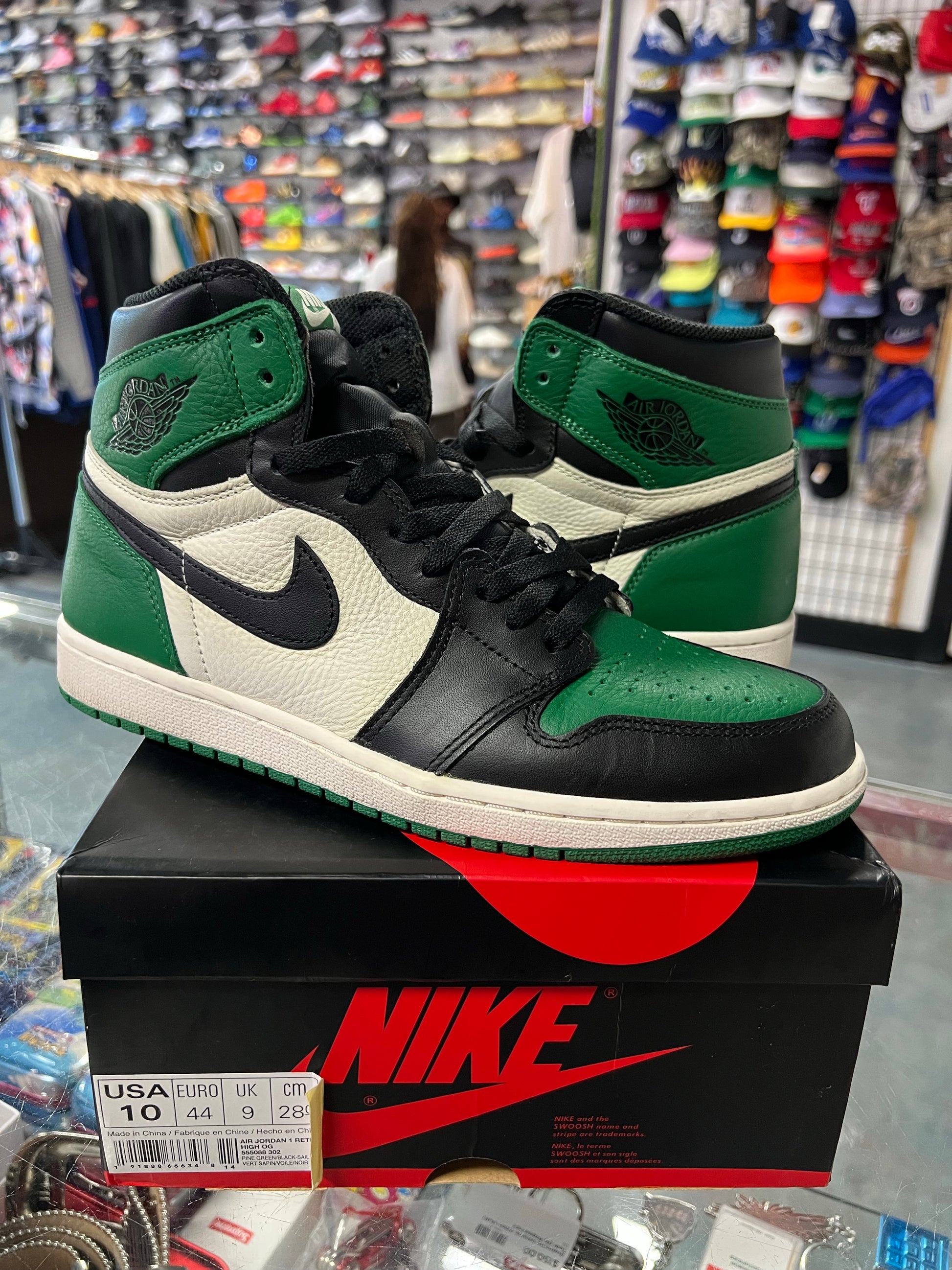 Jordan 1 Retro High Pine Green