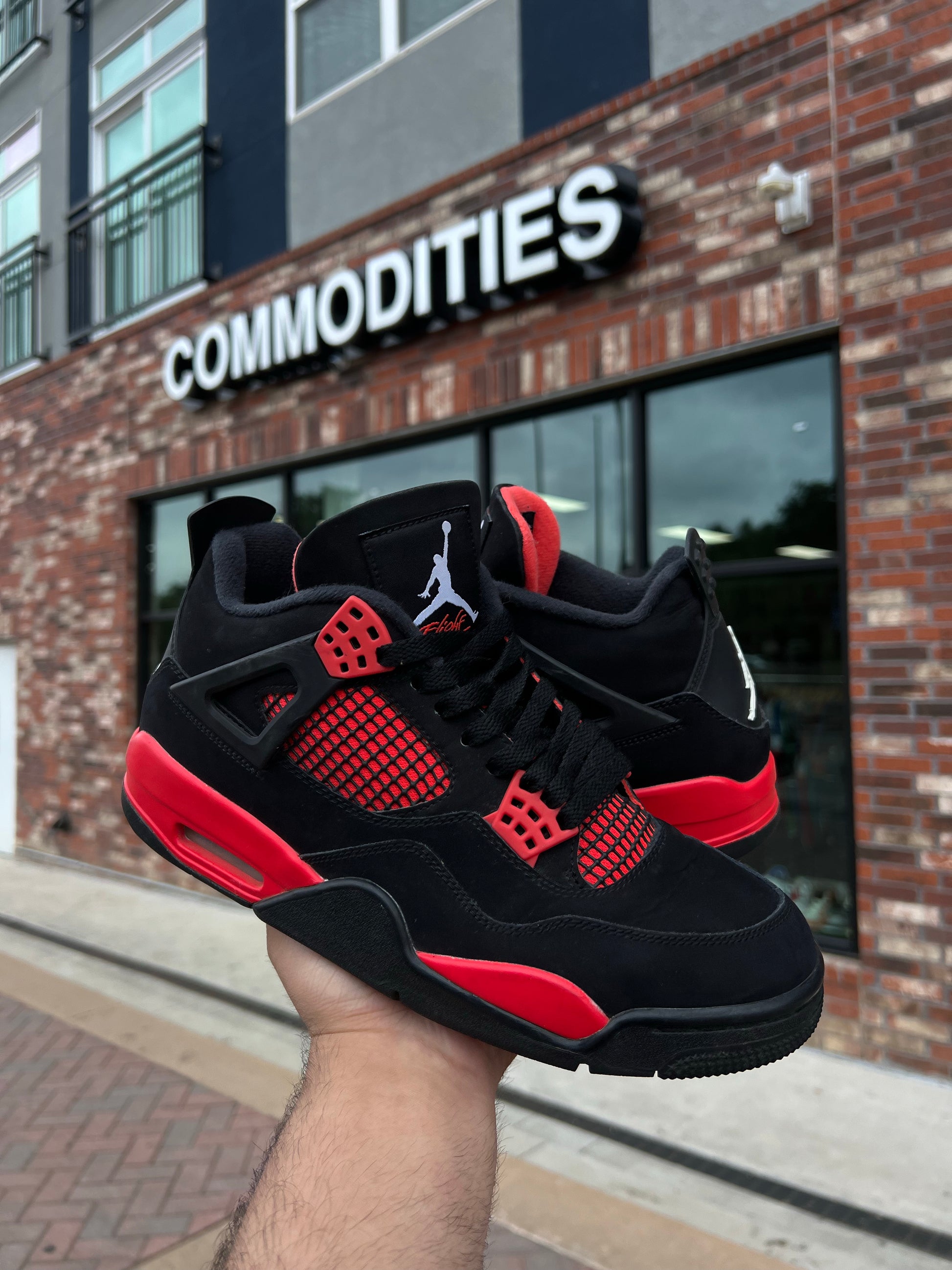 Jordan 4 Retro Red Thunder Pre Owned