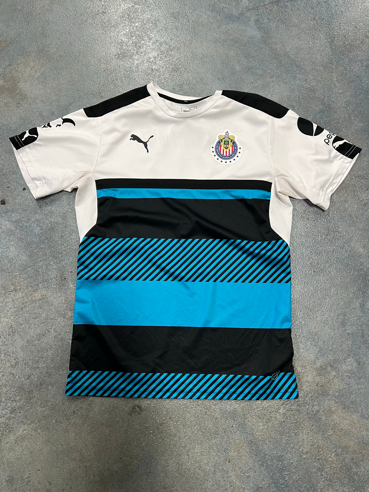 PUMA Chivas 16/17 Training Jersey