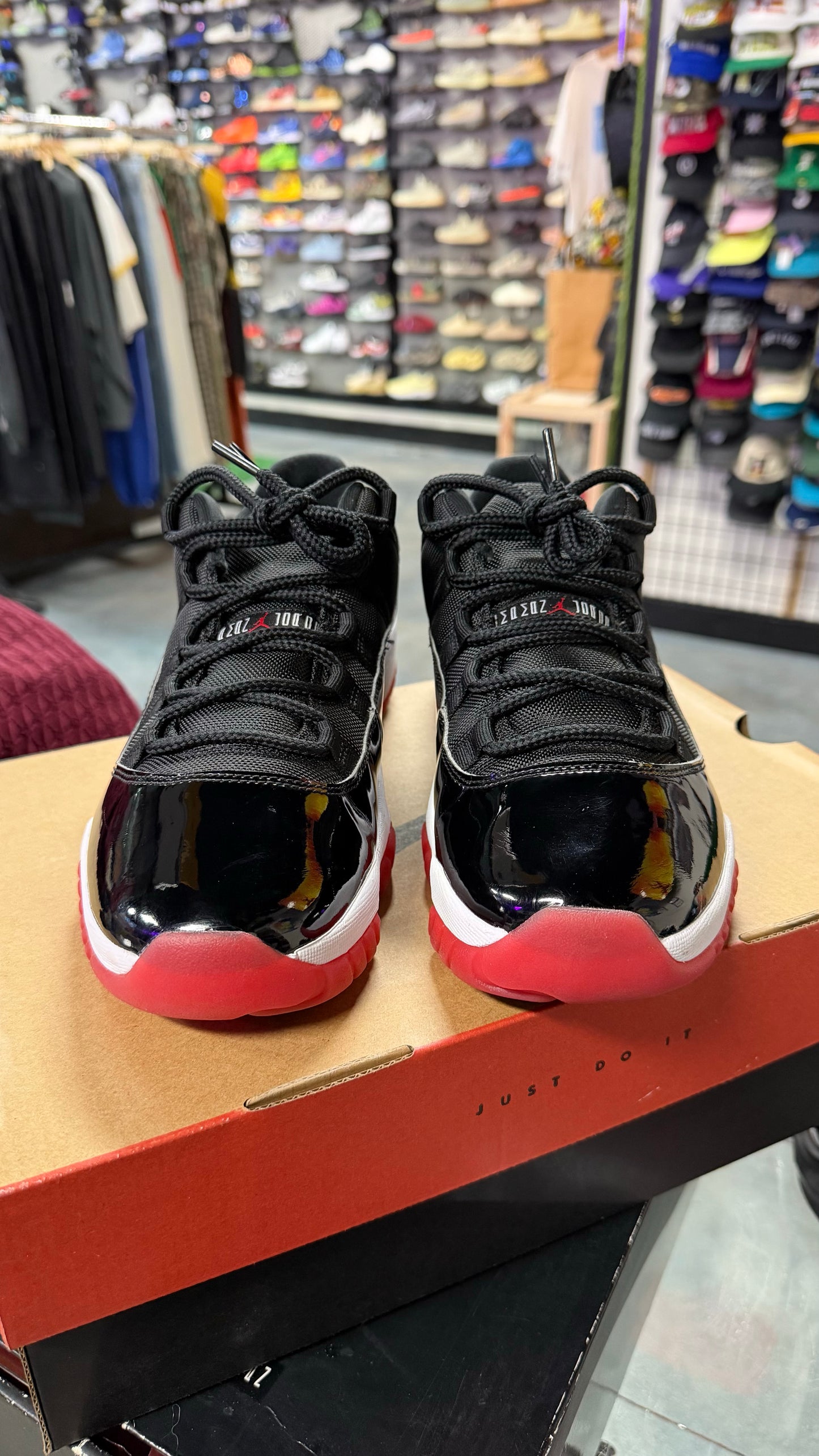Jordan 11 Retro Low Bred (2025)