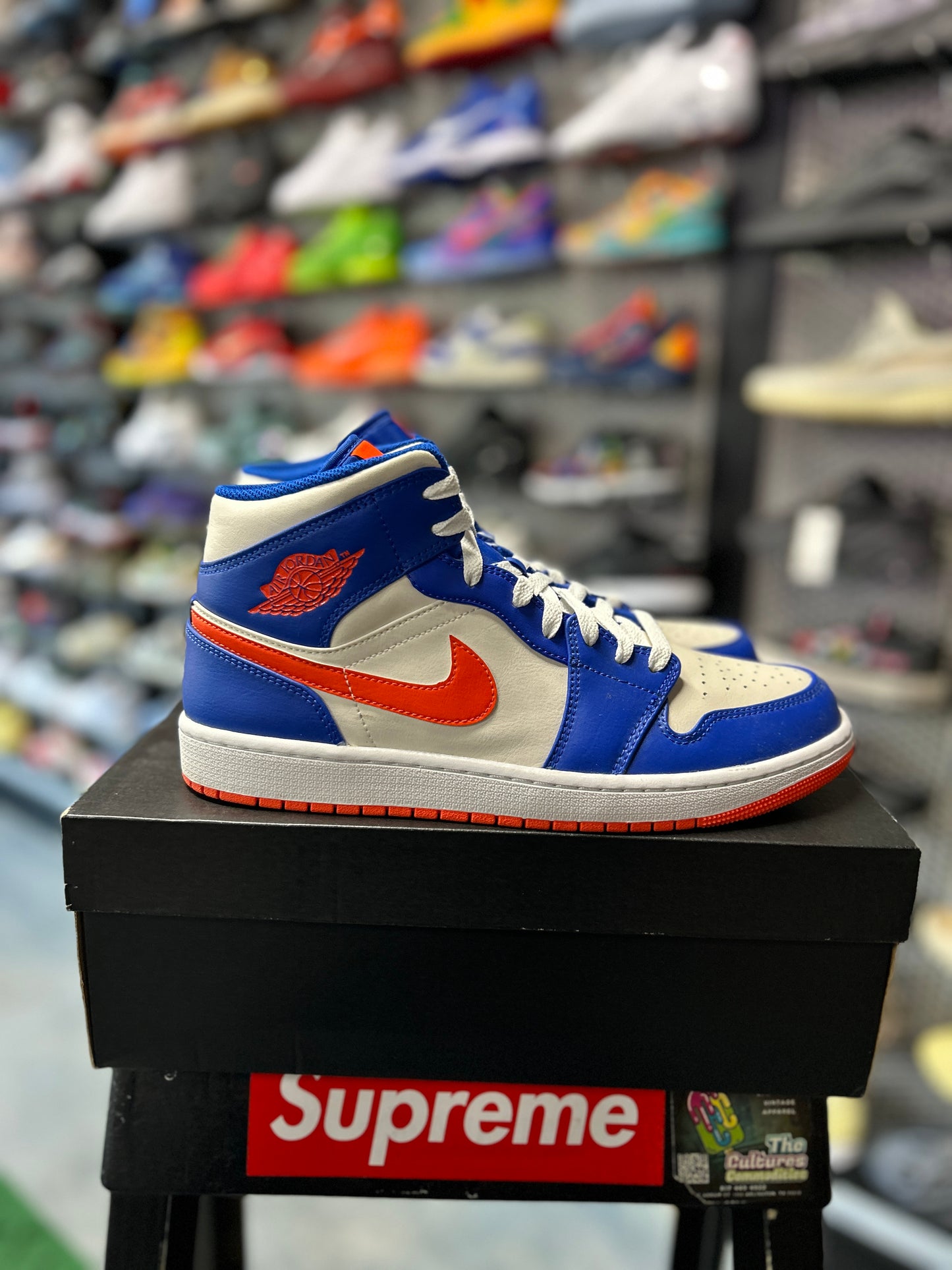 Jordan 1 Mid Knicks