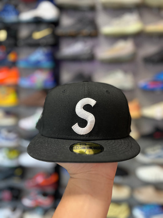 Supreme S logo New Era Cap Black