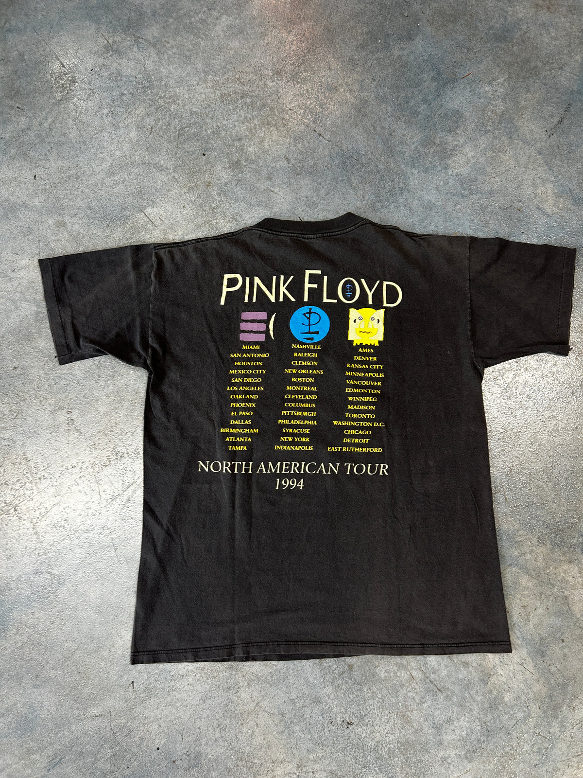 Vintage 1994 Pink Floyd Division Bell Tour Shirt Brockum Worldwide Men L 90s Tee (SC) B66