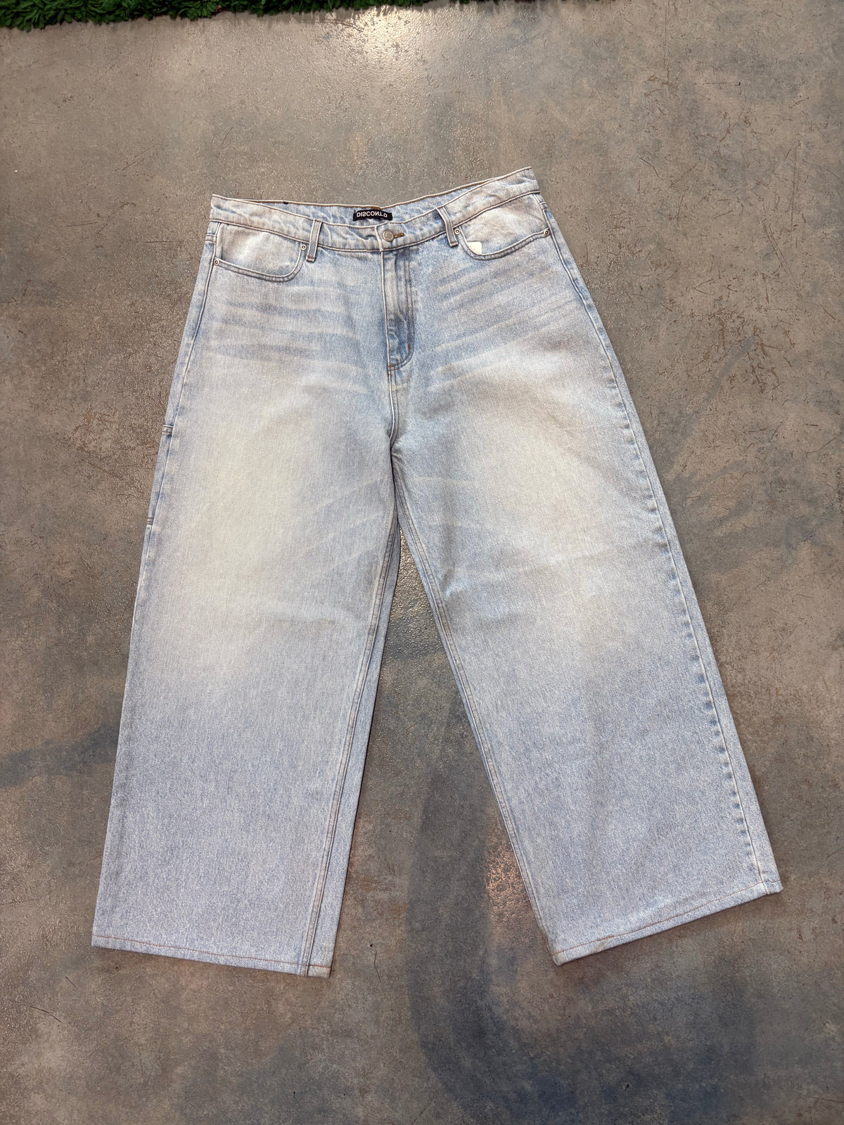 Discont'd Light Blue Baggy Jeans 38w